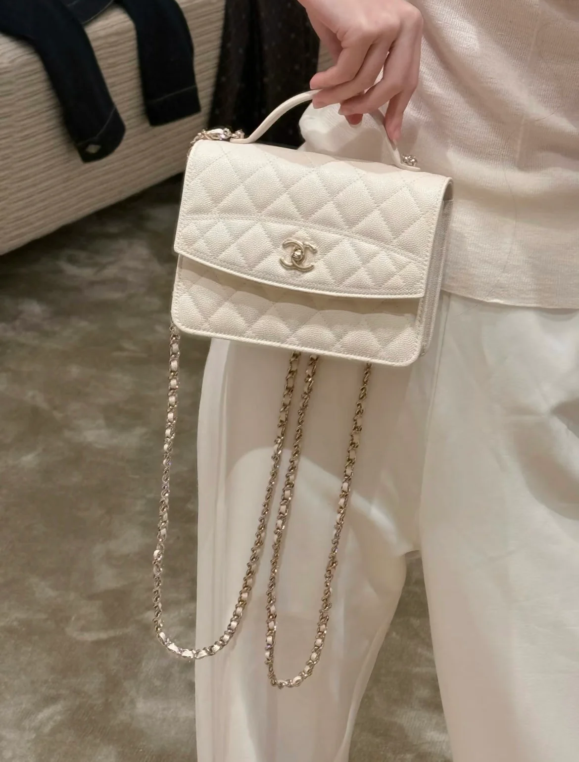 Рюкзак-мессенджер Chanel 25c - кремово-белый