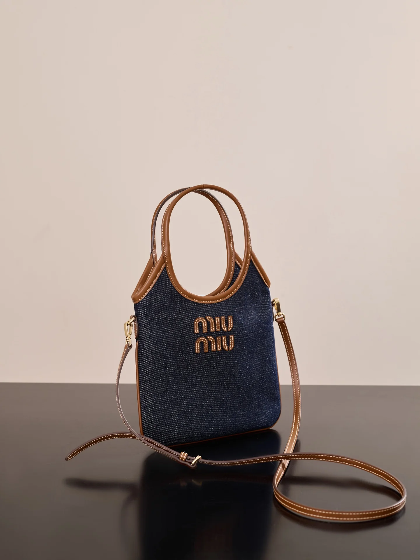 Сумка-тоут Miu Miu-5ba281m650-??? Маленькая, из джинсовой ткани