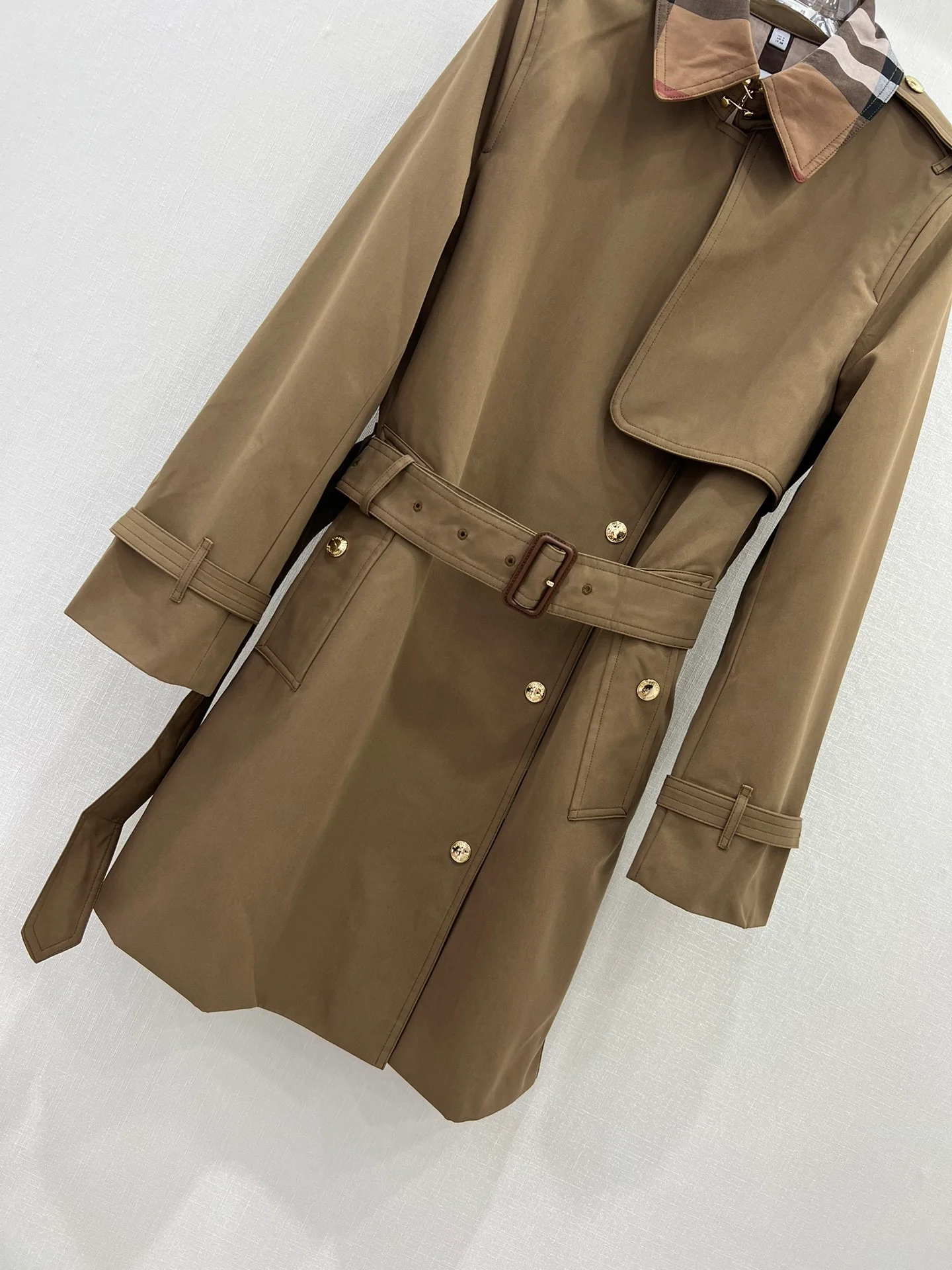 Burberry - 2403 - Тренч средней длины в британском стиле