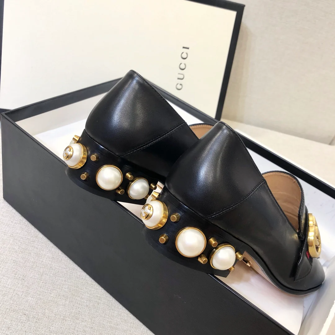Лоферы Gucci с жемчужным массивным каблуком