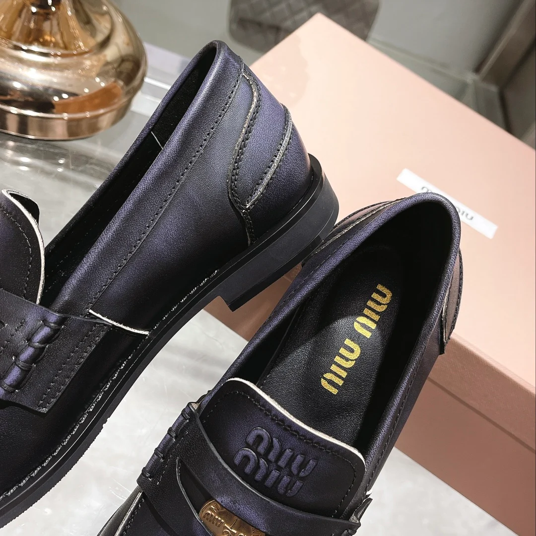 Лоферы Miu Miu Coin - Черные - 1