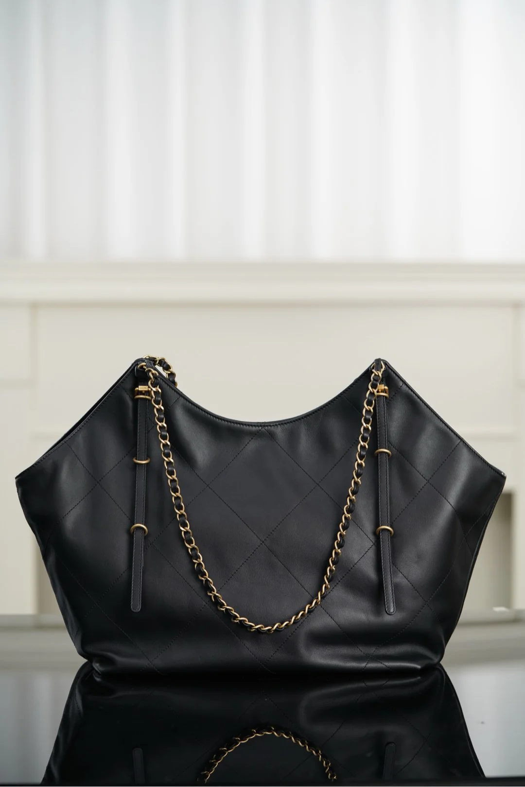 Маленькая сумка Chanel 25stote - черная