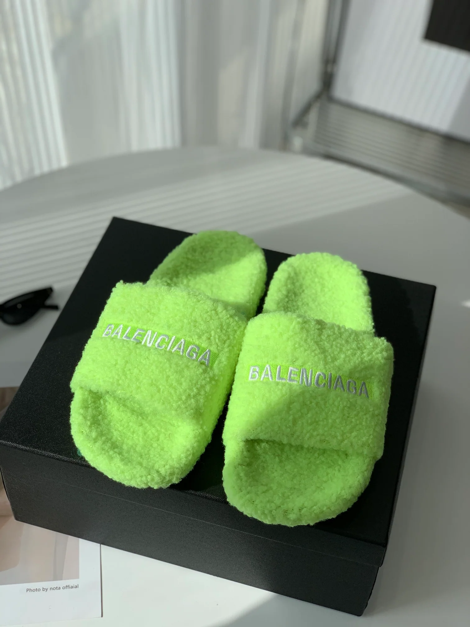 Новые шлепанцы Balenciaga Spring/Summer Curly Flip-Flops - Размеры 35-40 - Различные цвета