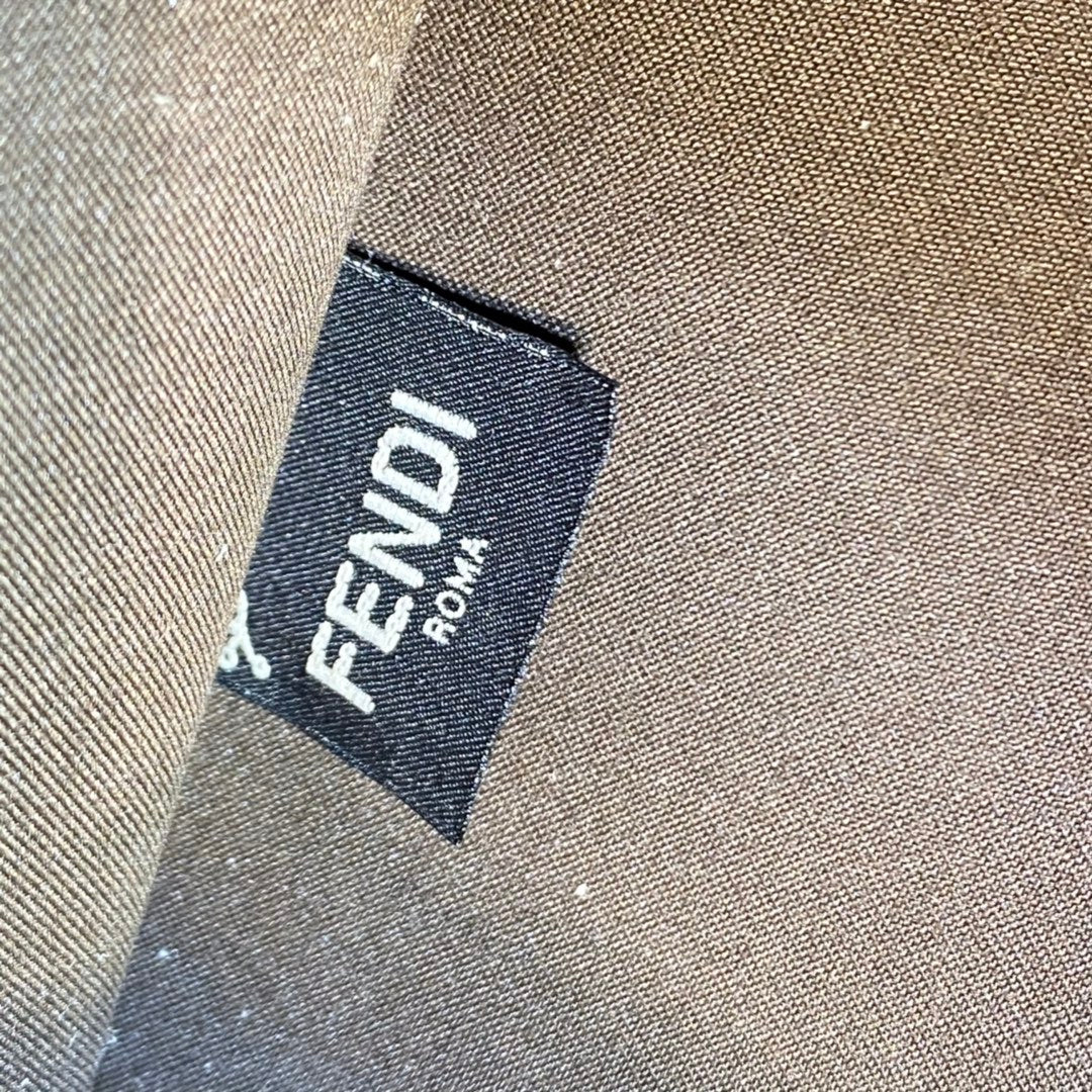 Сумка-тоут Fendi Sunshine Medium из бежевого холста