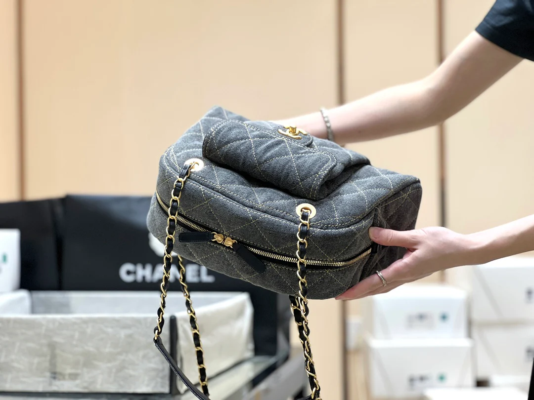 Сумка для боулинга Chanel 24a Cowboy