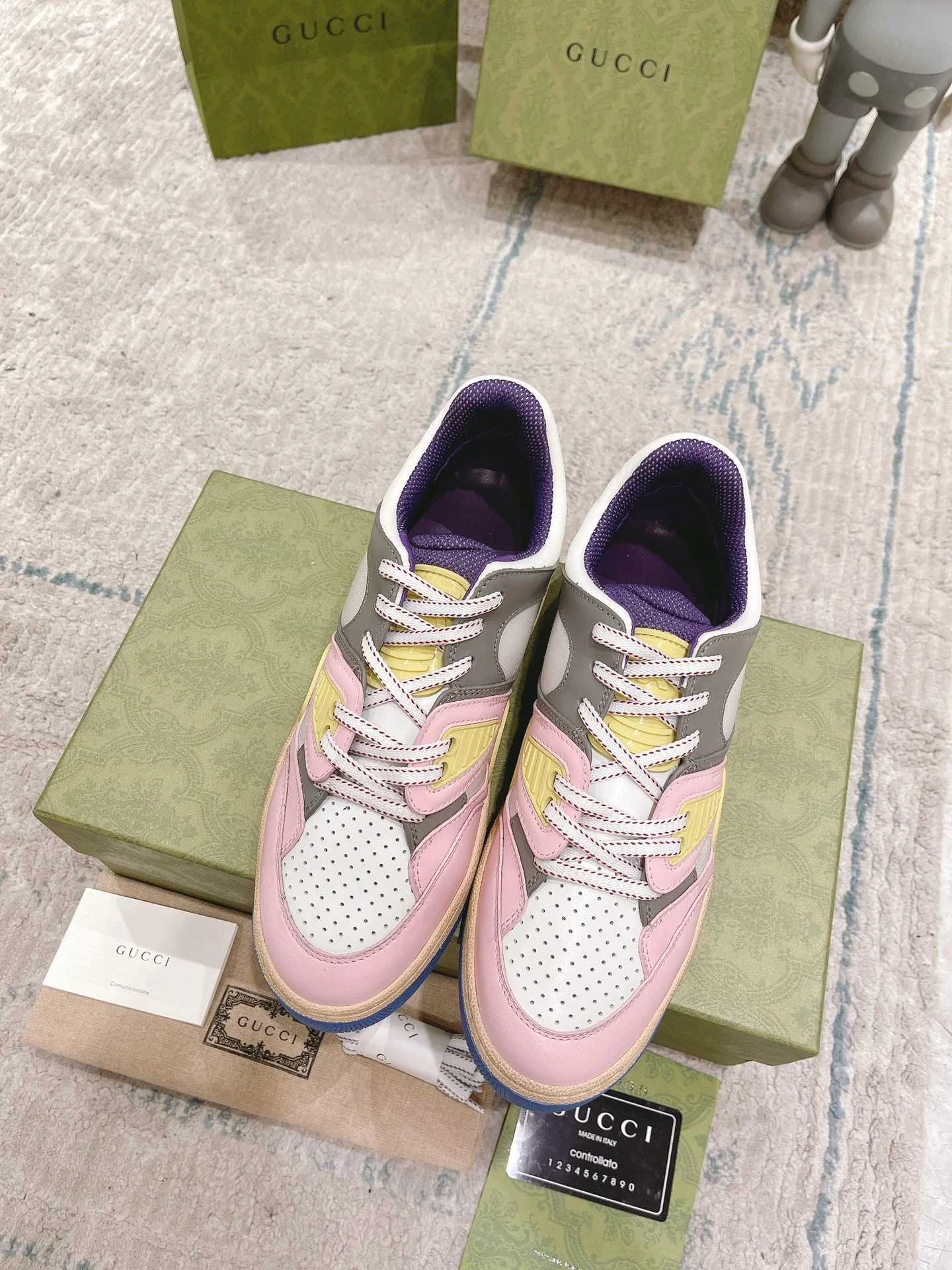 Коллекция Gucci с Недели моды в Милане 2022 — Корзина — Серия кроссовок — Парный стиль