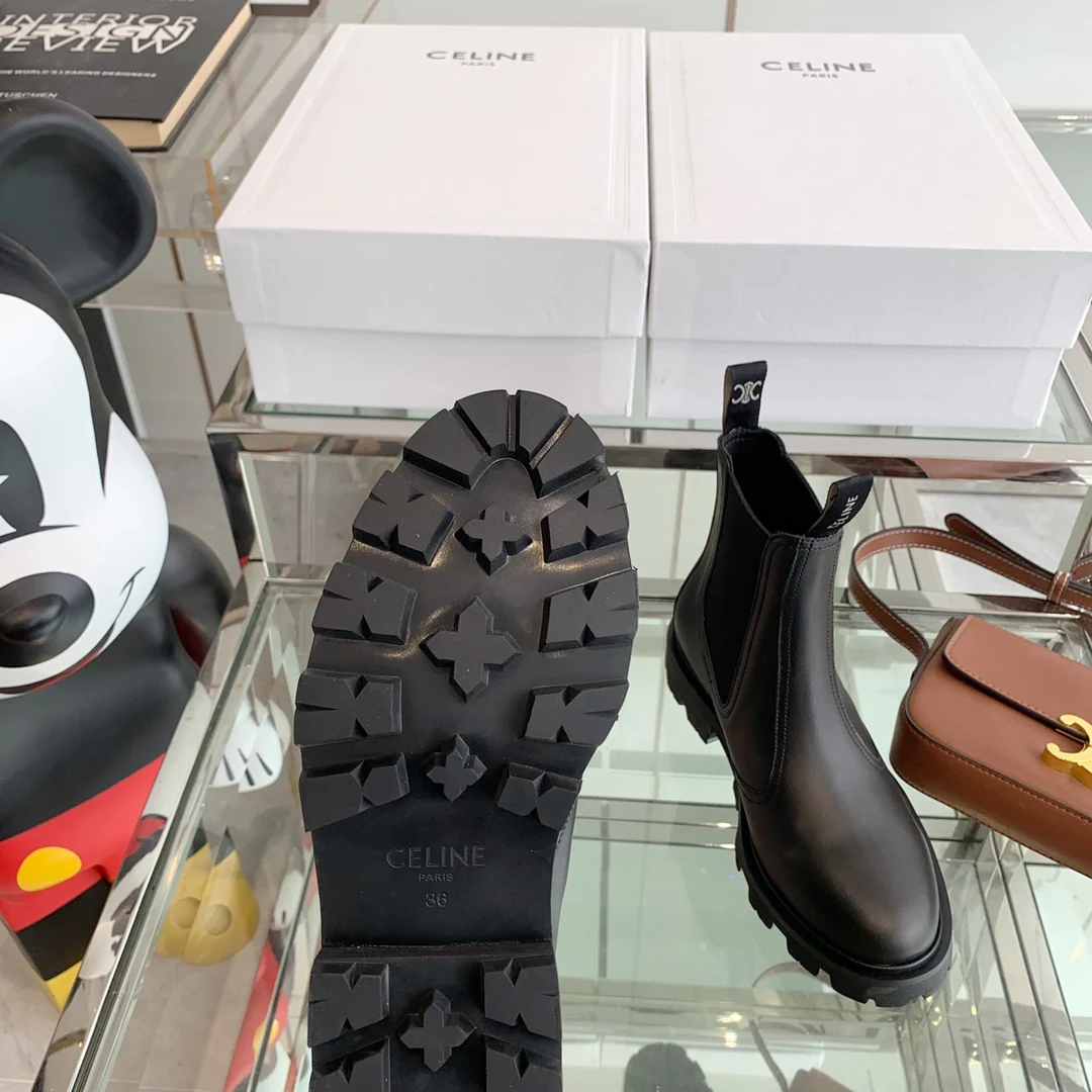 Новые сапоги Celine 2022 года