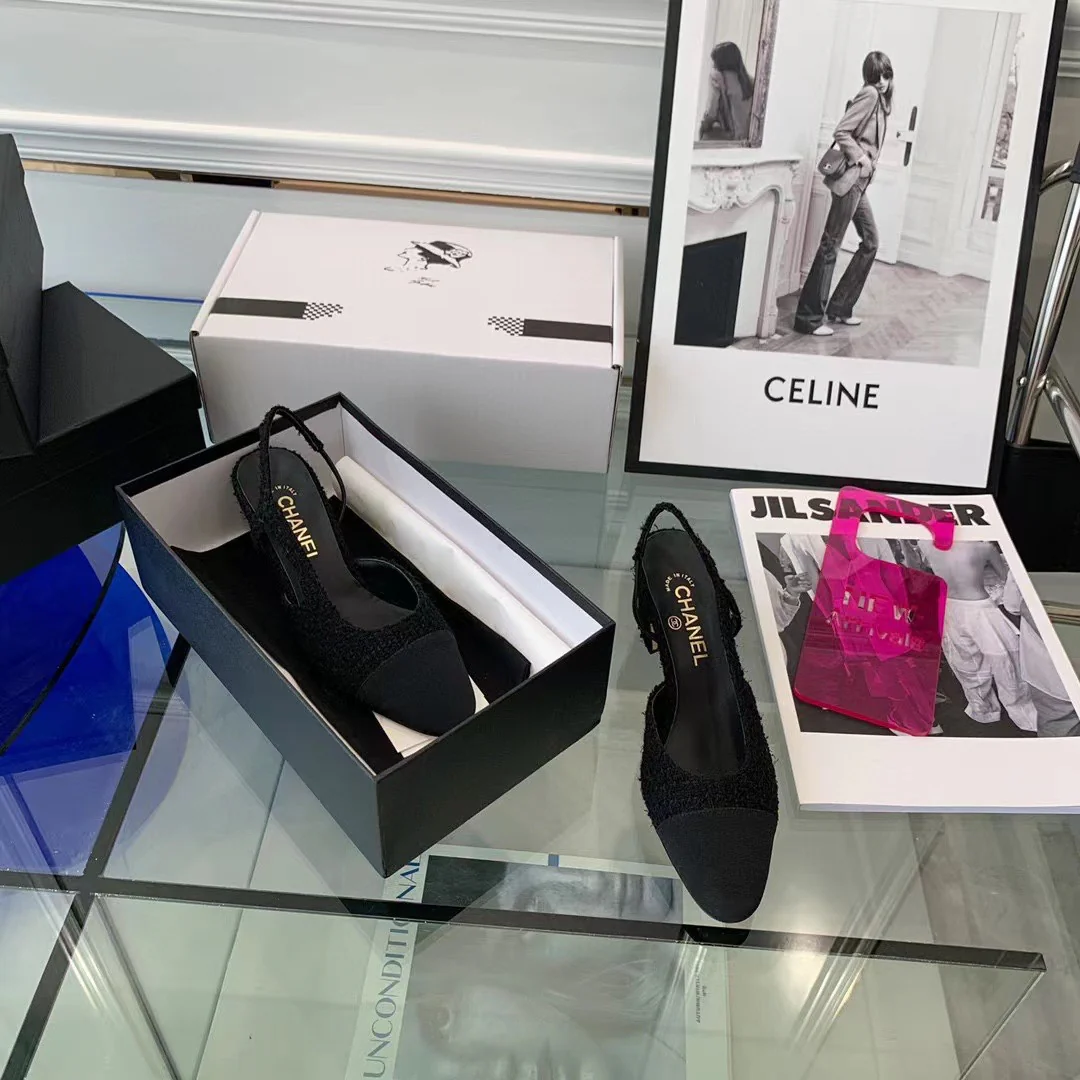 Классические сандалии Chanel на массивном каблуке - Черные - 1