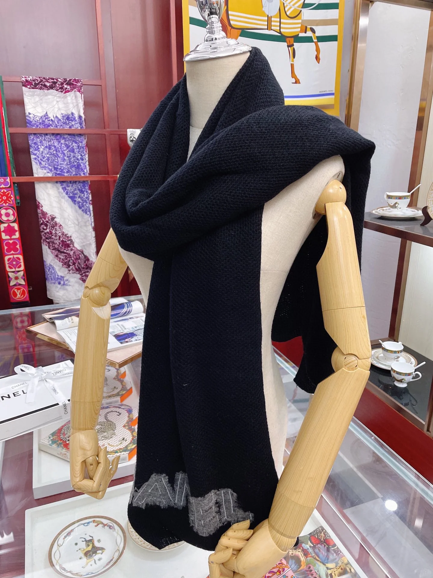 Кашемировый шарф Chanel