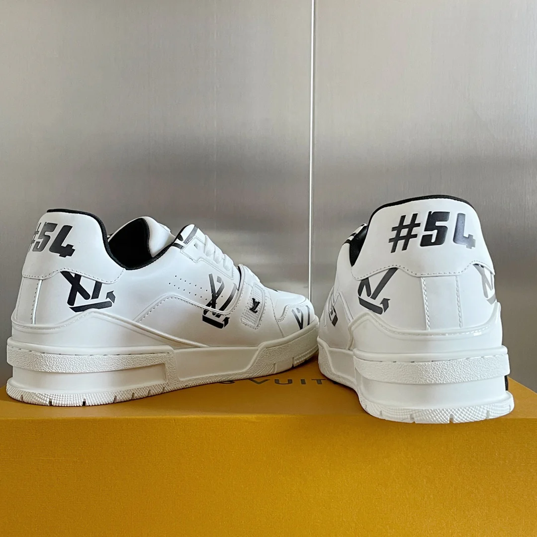 Кроссовки LV Trainer - черные