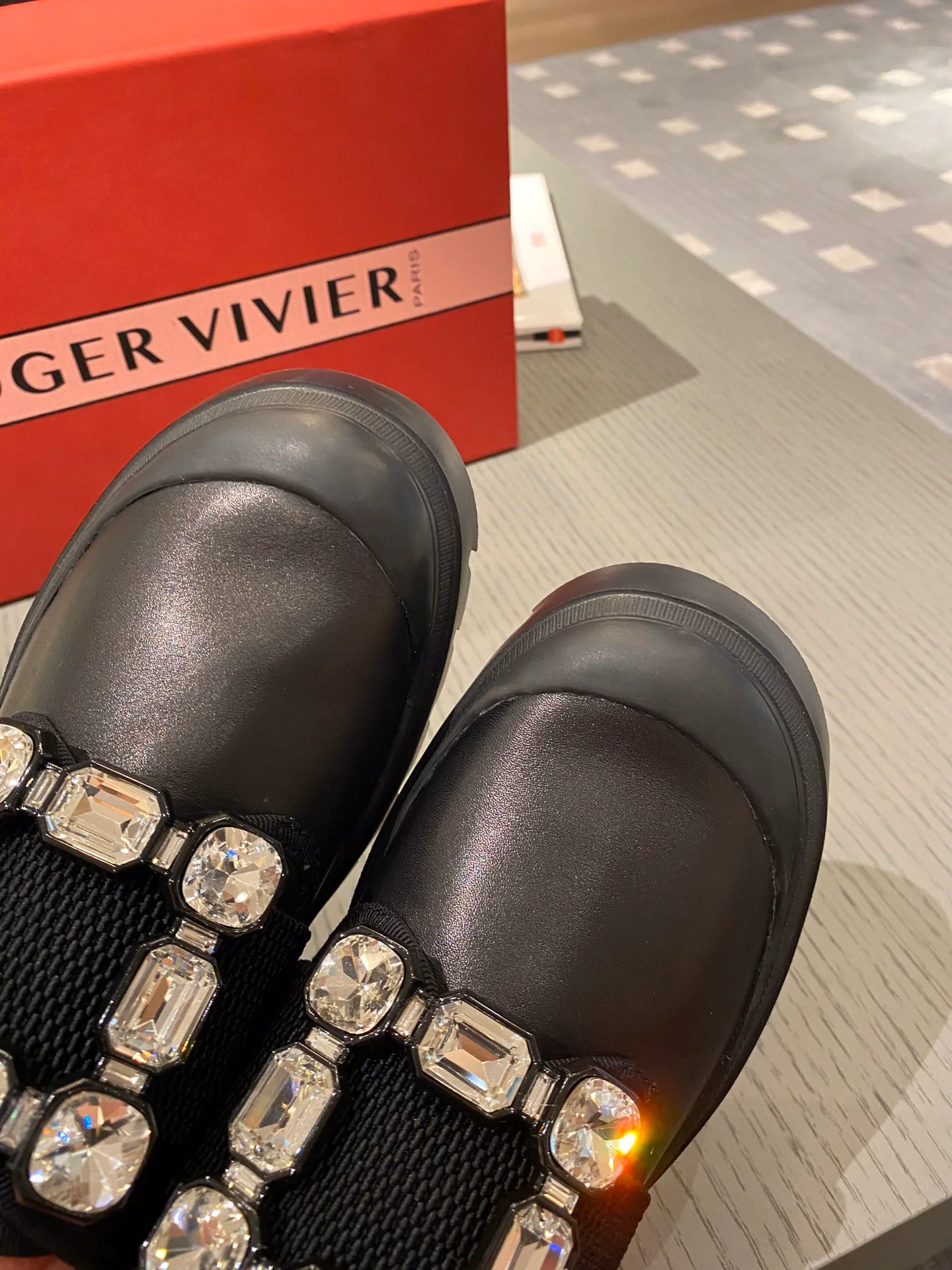 Кожаные лоферы с пряжками