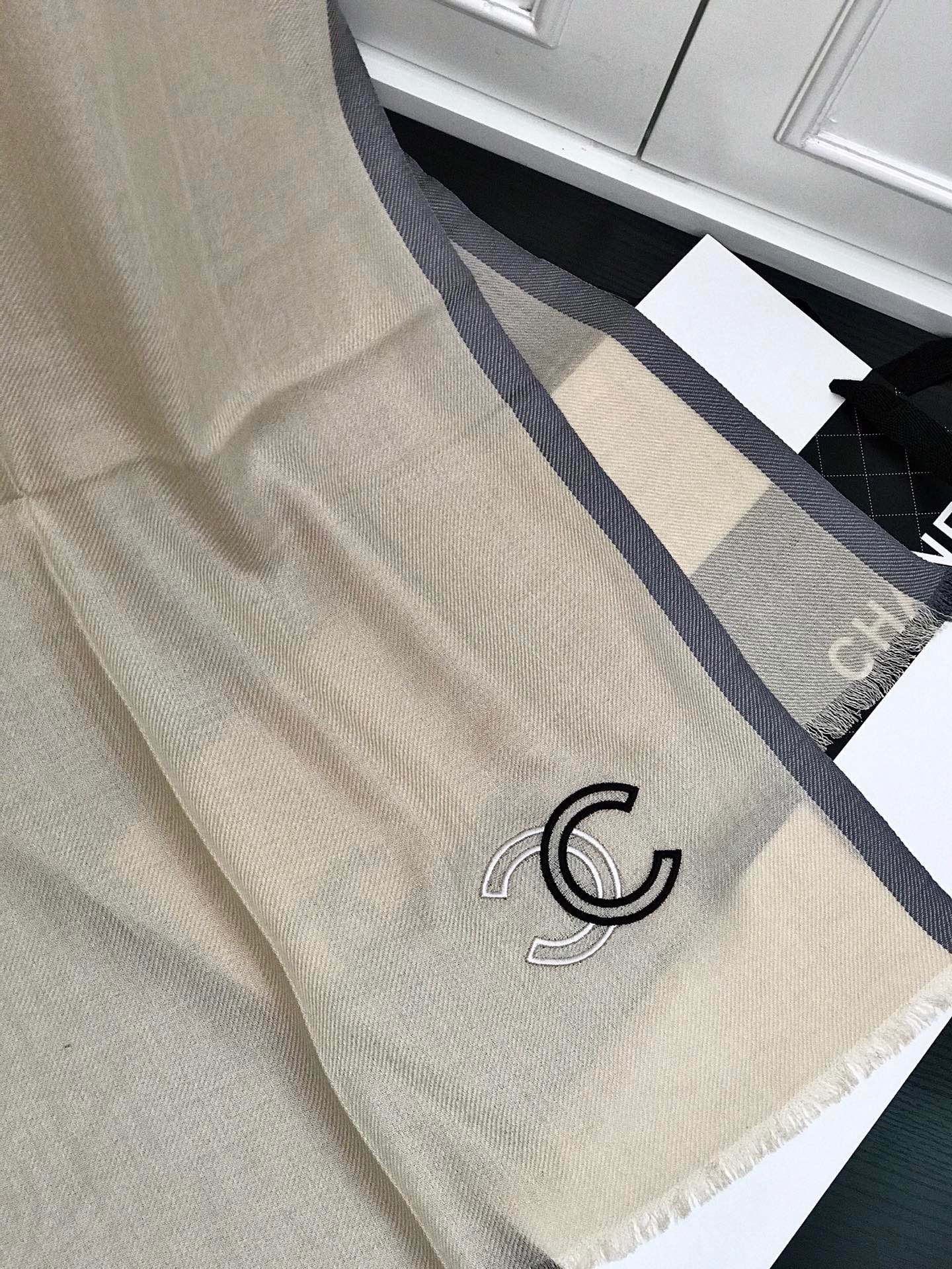 Шерстяной шарф Chanel из модала - 70-200 см