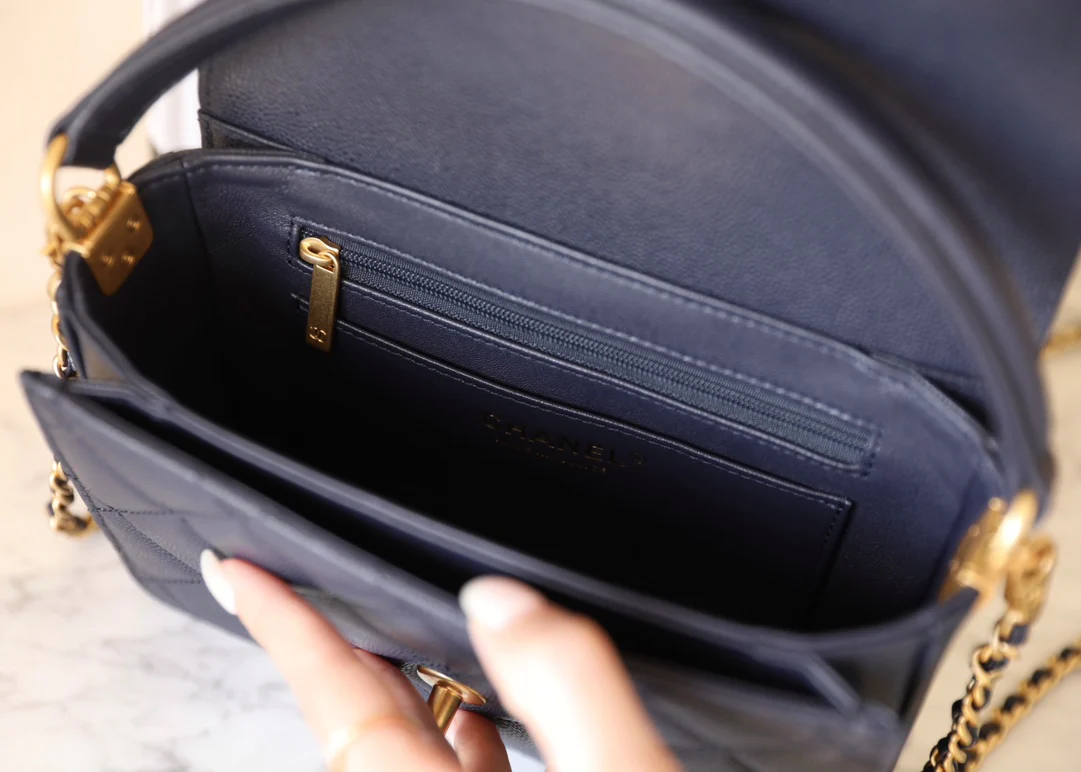 Сумка Chanel Medium Handle Flap Bag - синяя