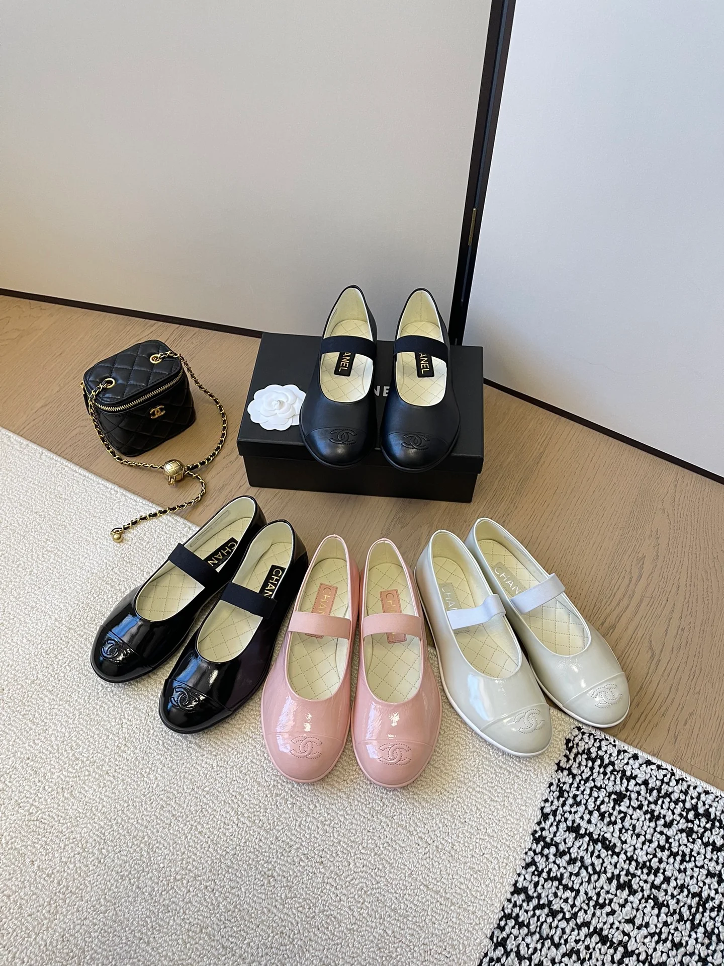 Балетки Chanel 2024 — изображение из коллекции — 1