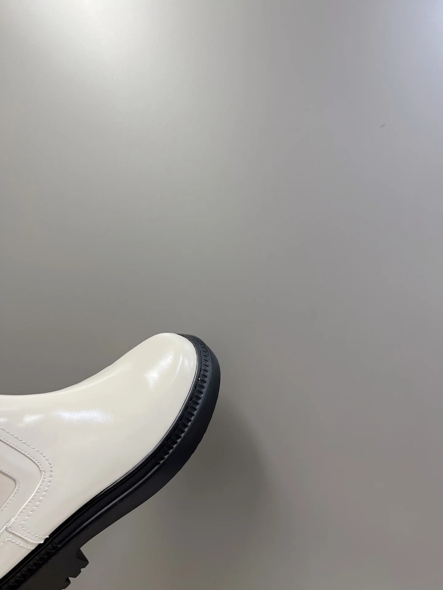 Новинка весны 2022 года от Fendi - Ботильоны - Белые