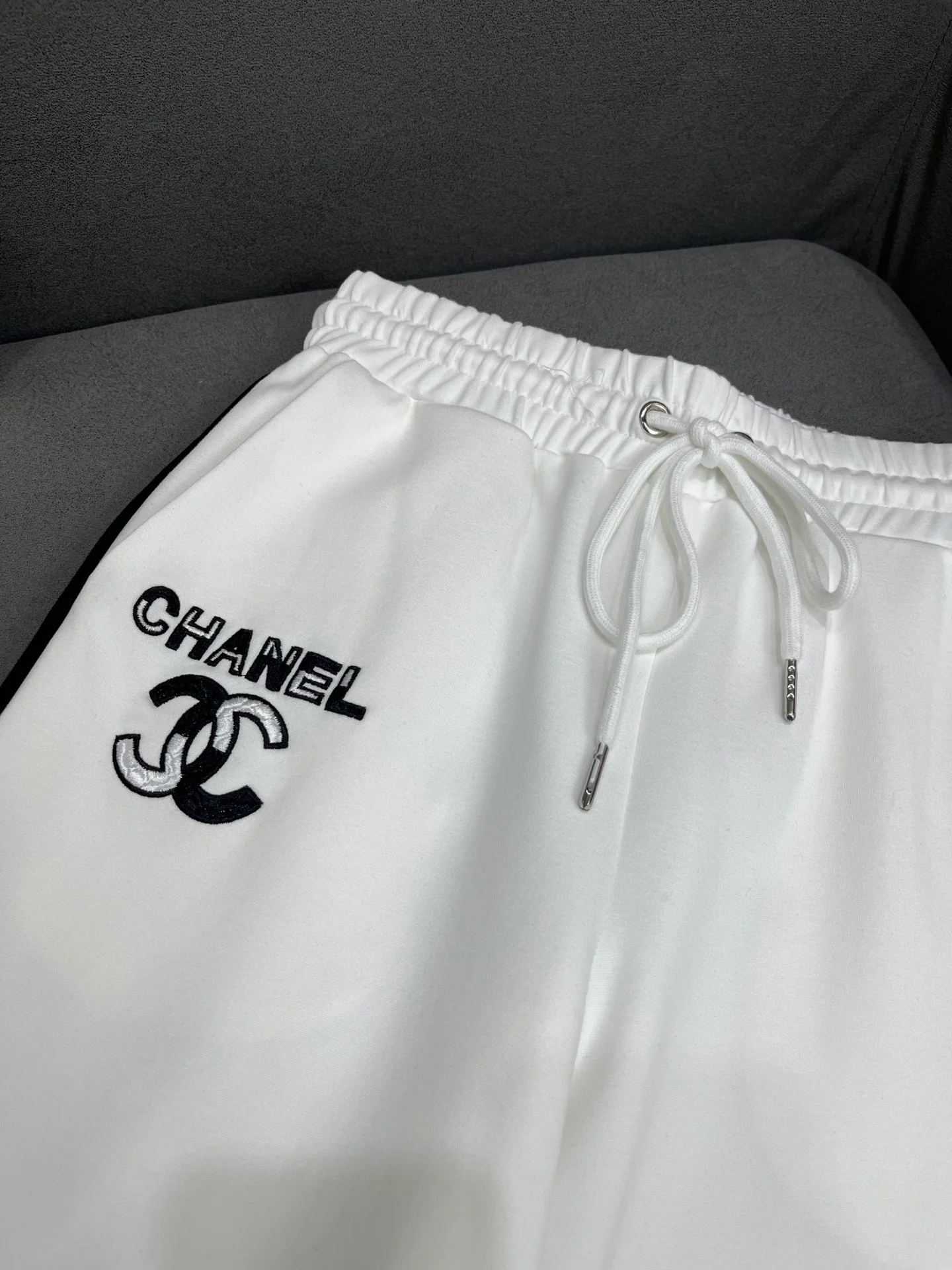 Летний костюм Chanel 2403-24ss с отложным воротником - белый