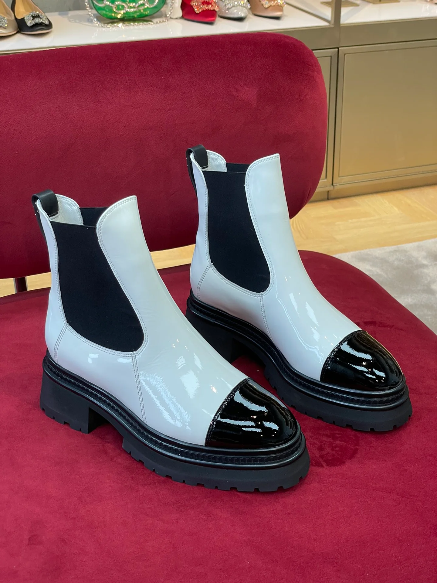 Ботинки челси Chanel из осенне-зимней коллекции — размеры 35-42