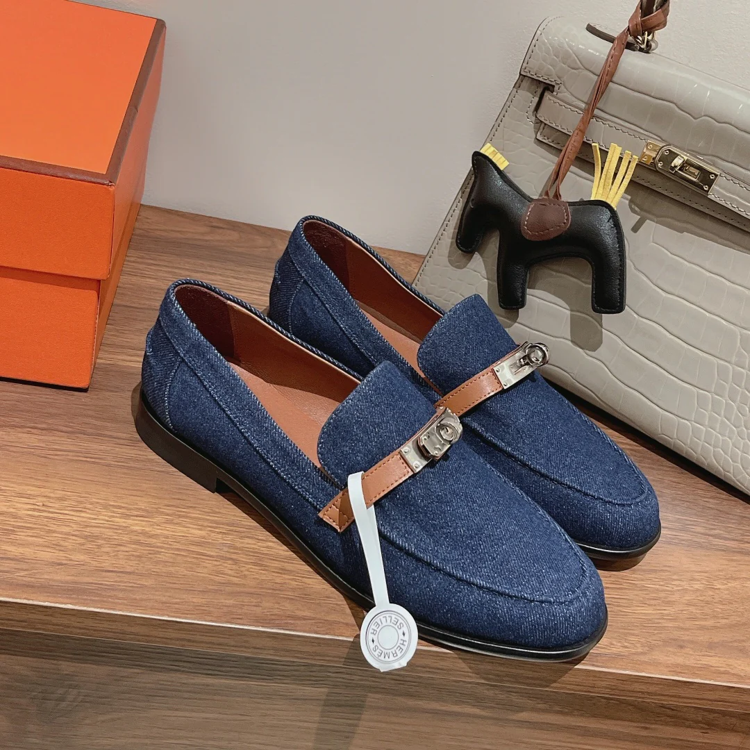 Лоферы Hermes с пряжкой Kelly