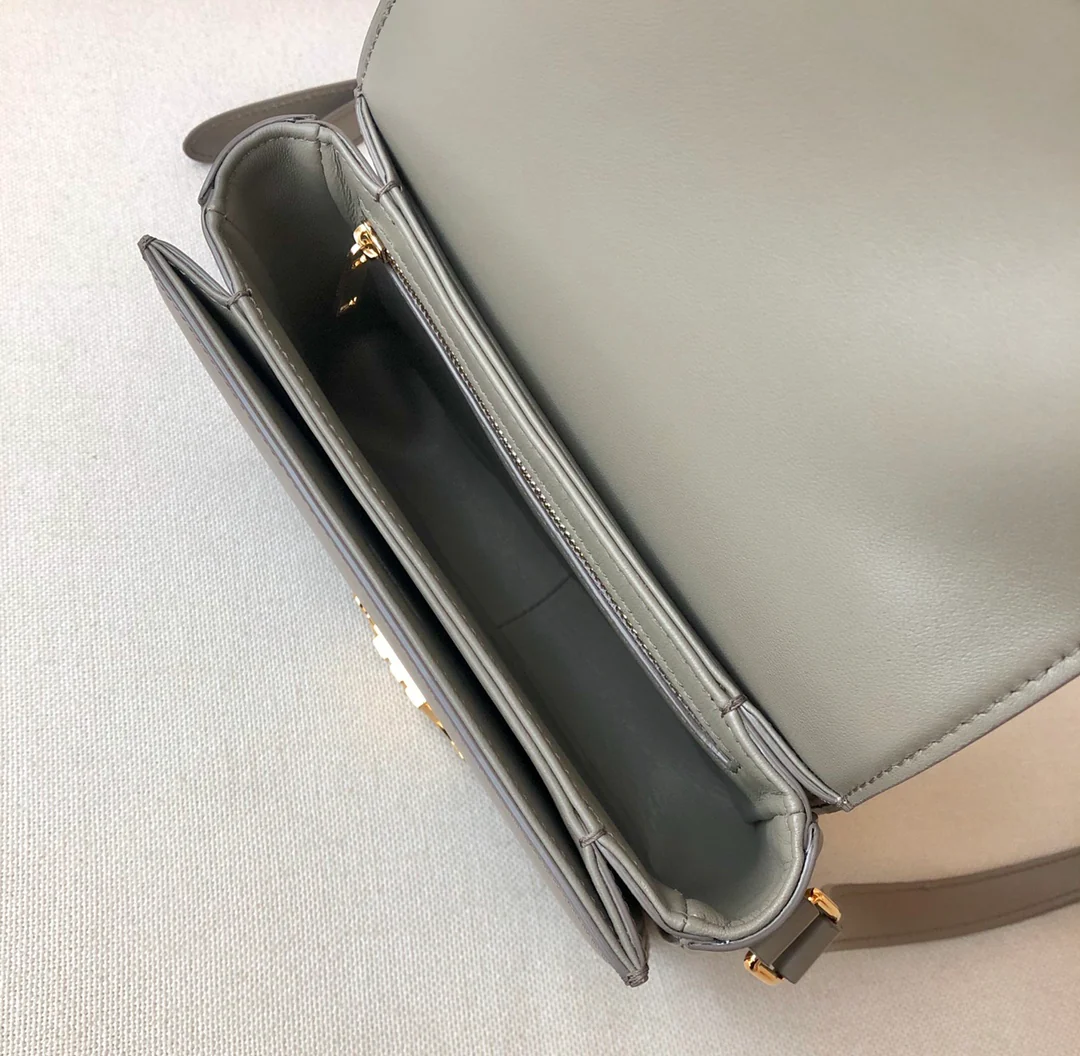 Сумка Celine Triomphe из телячьей кожи - подростковая - 18 - 5 см - 11