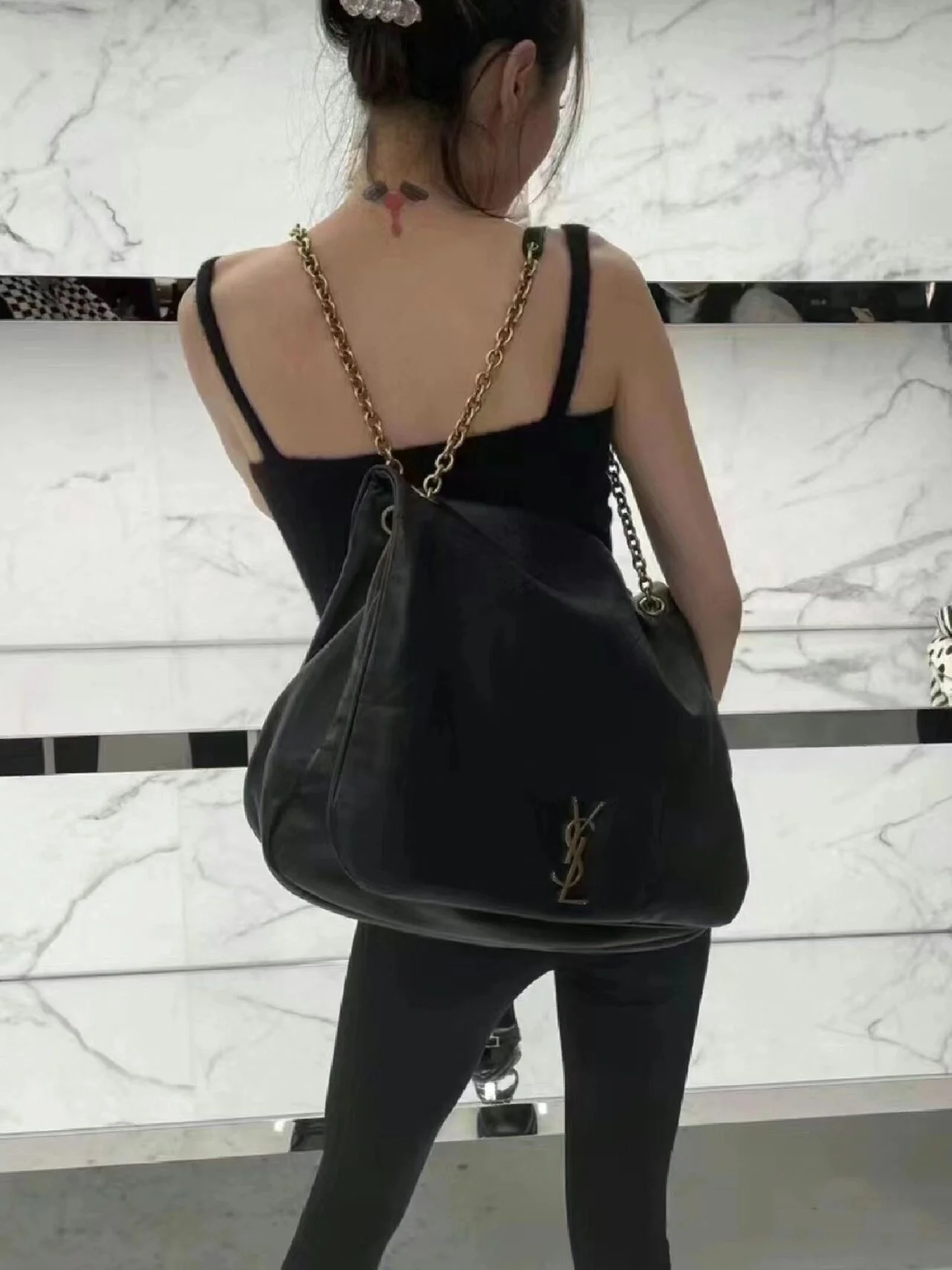 Сумка YSL из кожи ягненка наппа с двойной цепочкой - в стиле Джейми