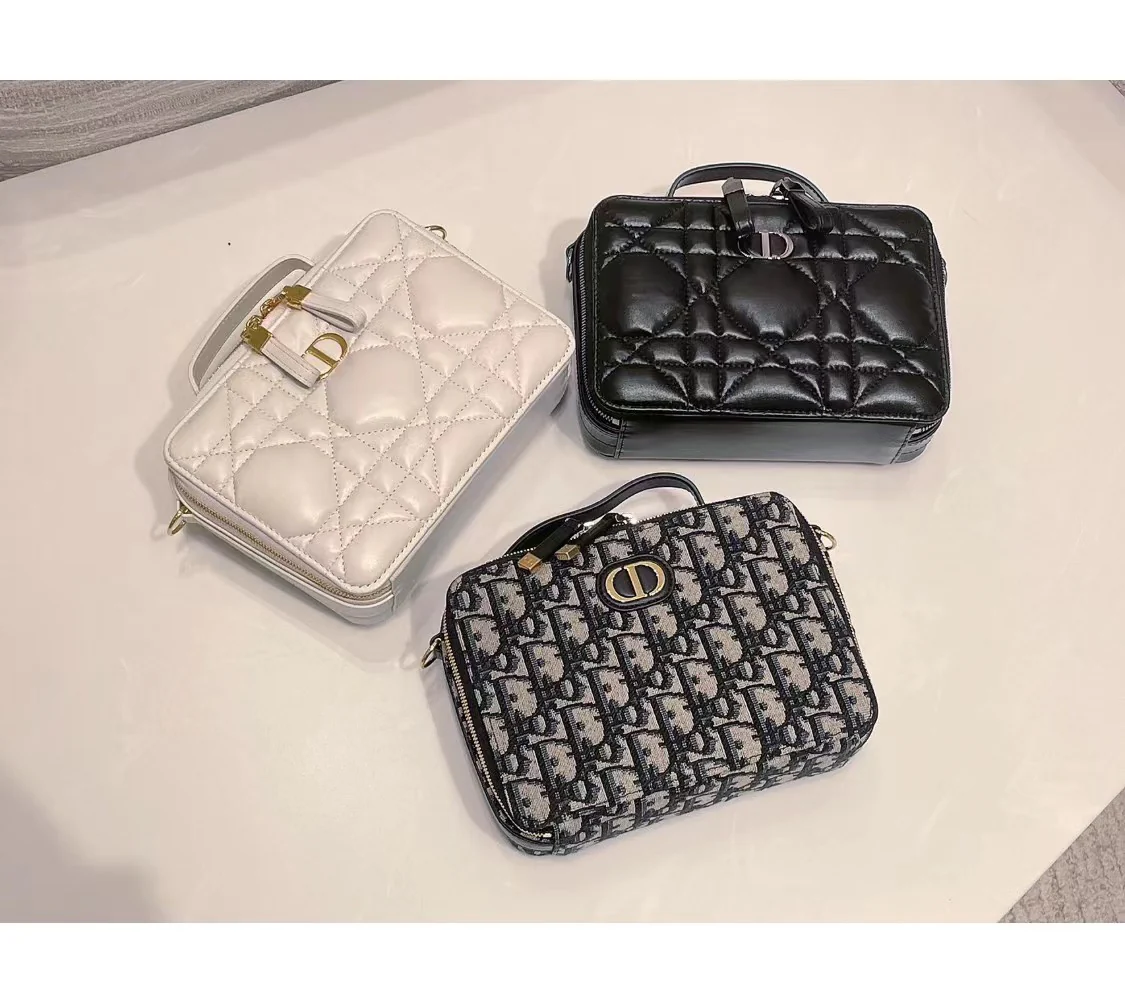 Фотосумки Dior — изображение из коллекции