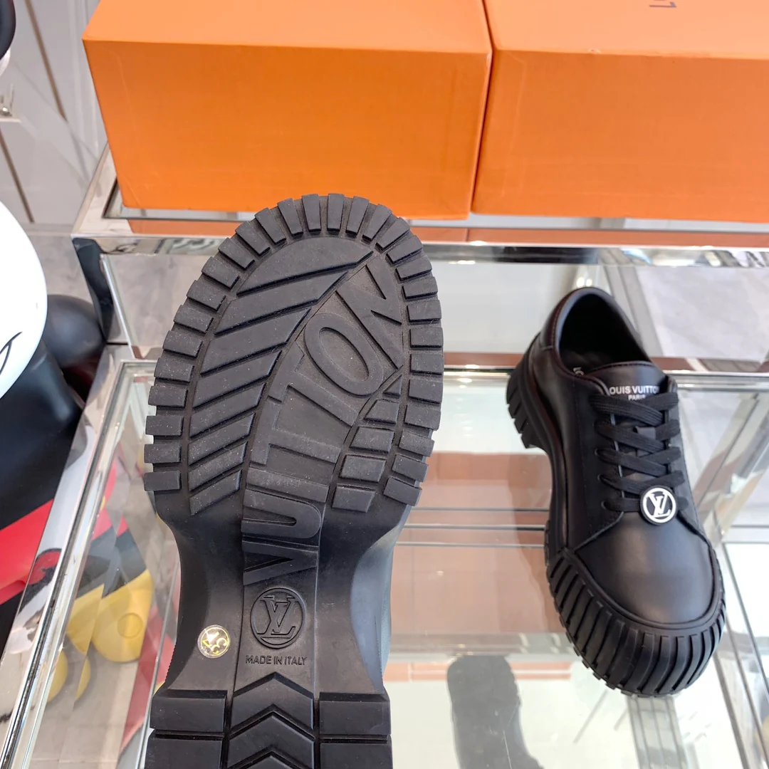 Новинка LV 2023 — Кроссовки на платформе — Черные