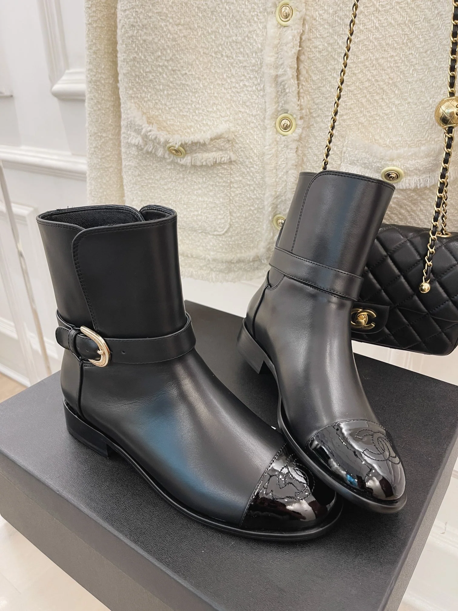 Новинка сезона осень/зима 2022 от Chanel - Ботильоны-носки - Черные - 6-5 см