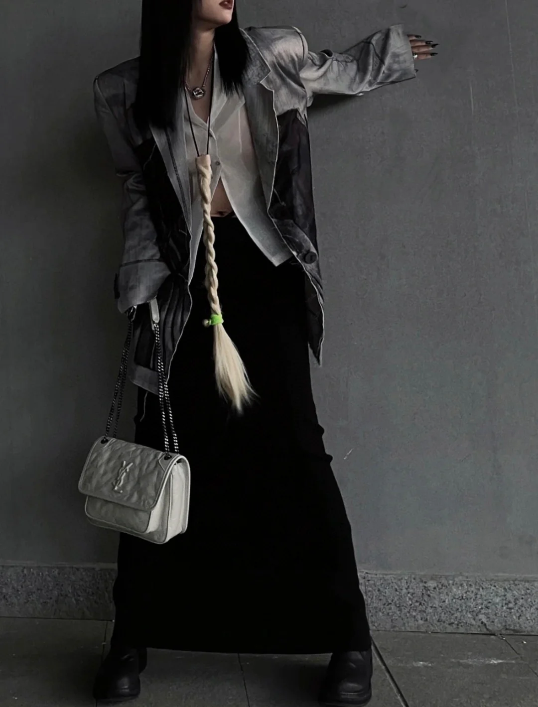 Фото тела YSL-niki-baby-22cm-leather-off-white