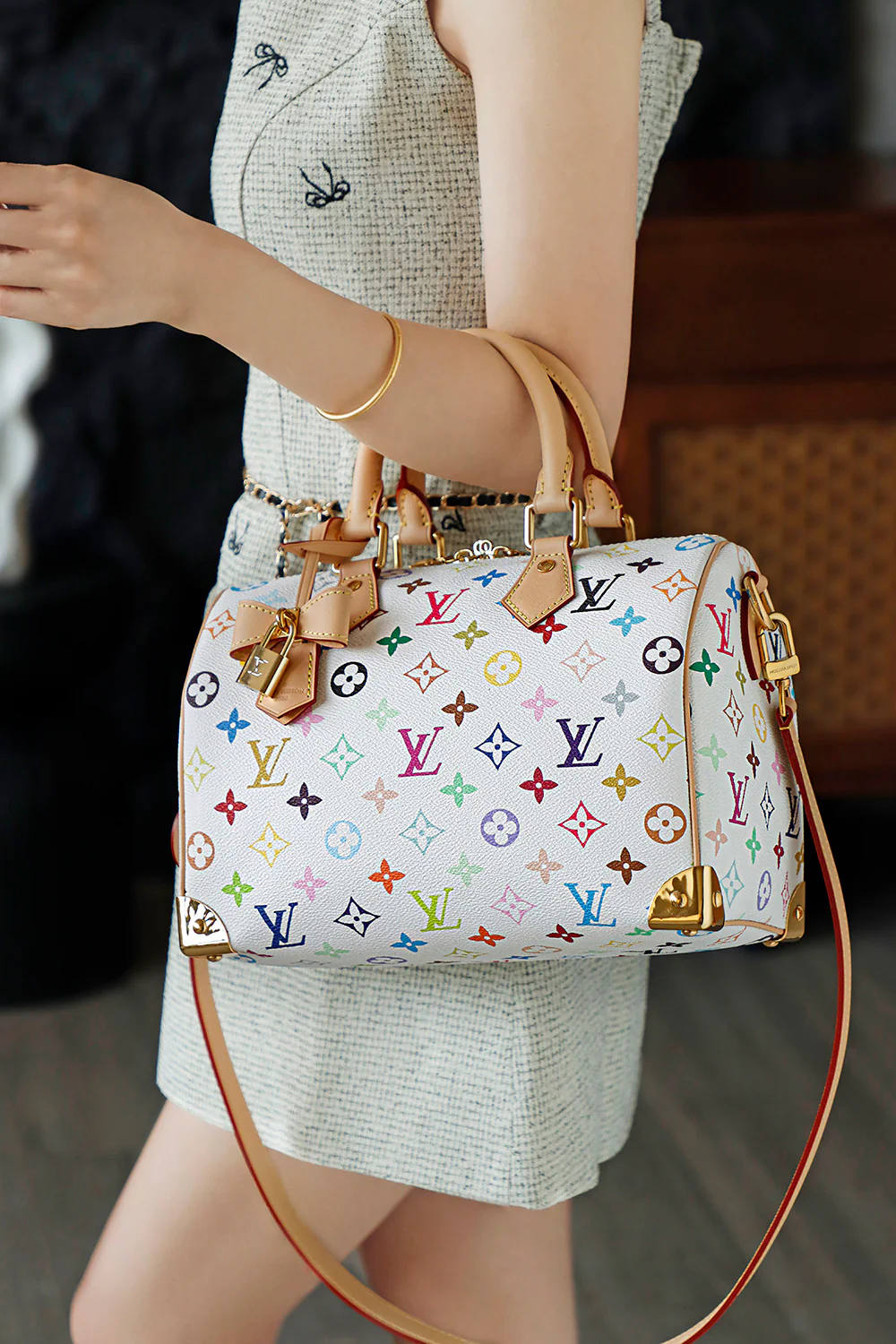LV-m13085-speedy25-White Tricolor