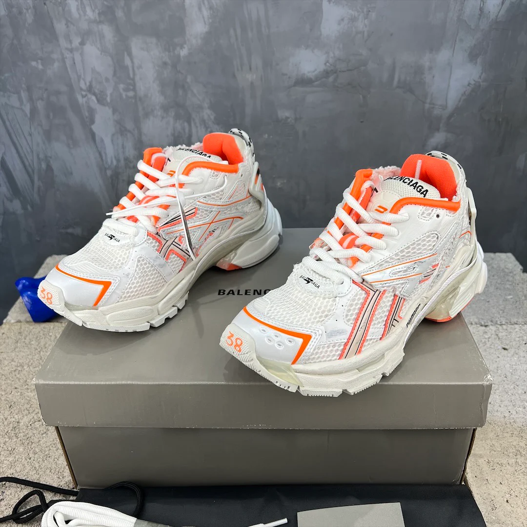 Кроссовки Balenciaga Runner - унисекс - белые с оранжевым