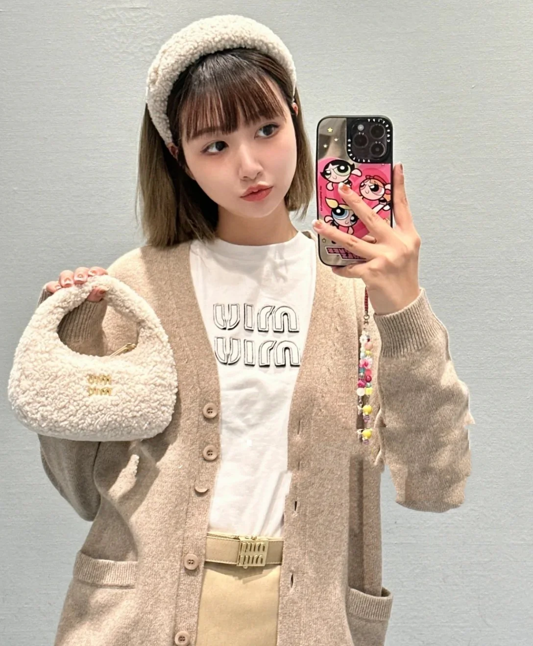 Сумка Miu Miu Wander - овечья шерсть - белый наряд (поделиться)