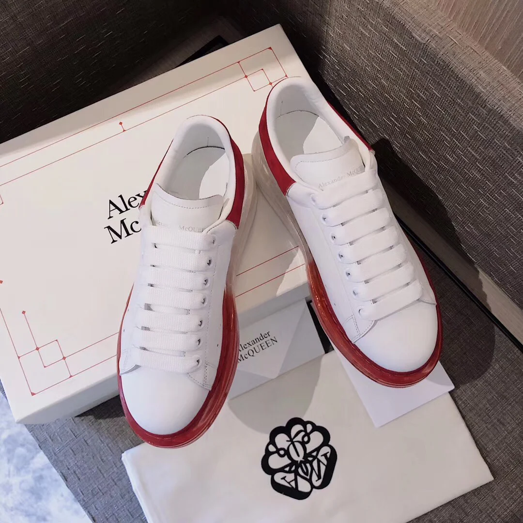 Белые кроссовки McQueen с прозрачной подошвой - красные