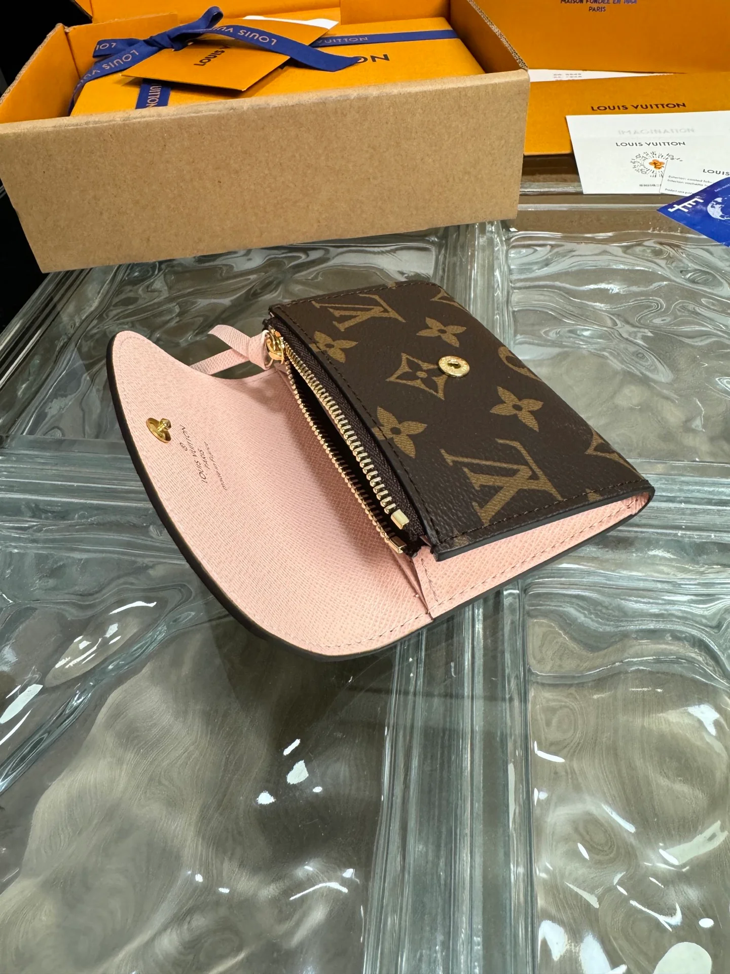 LV-m62361 - Кошелек для монет в форме конверта - Розовый с золотой пряжкой