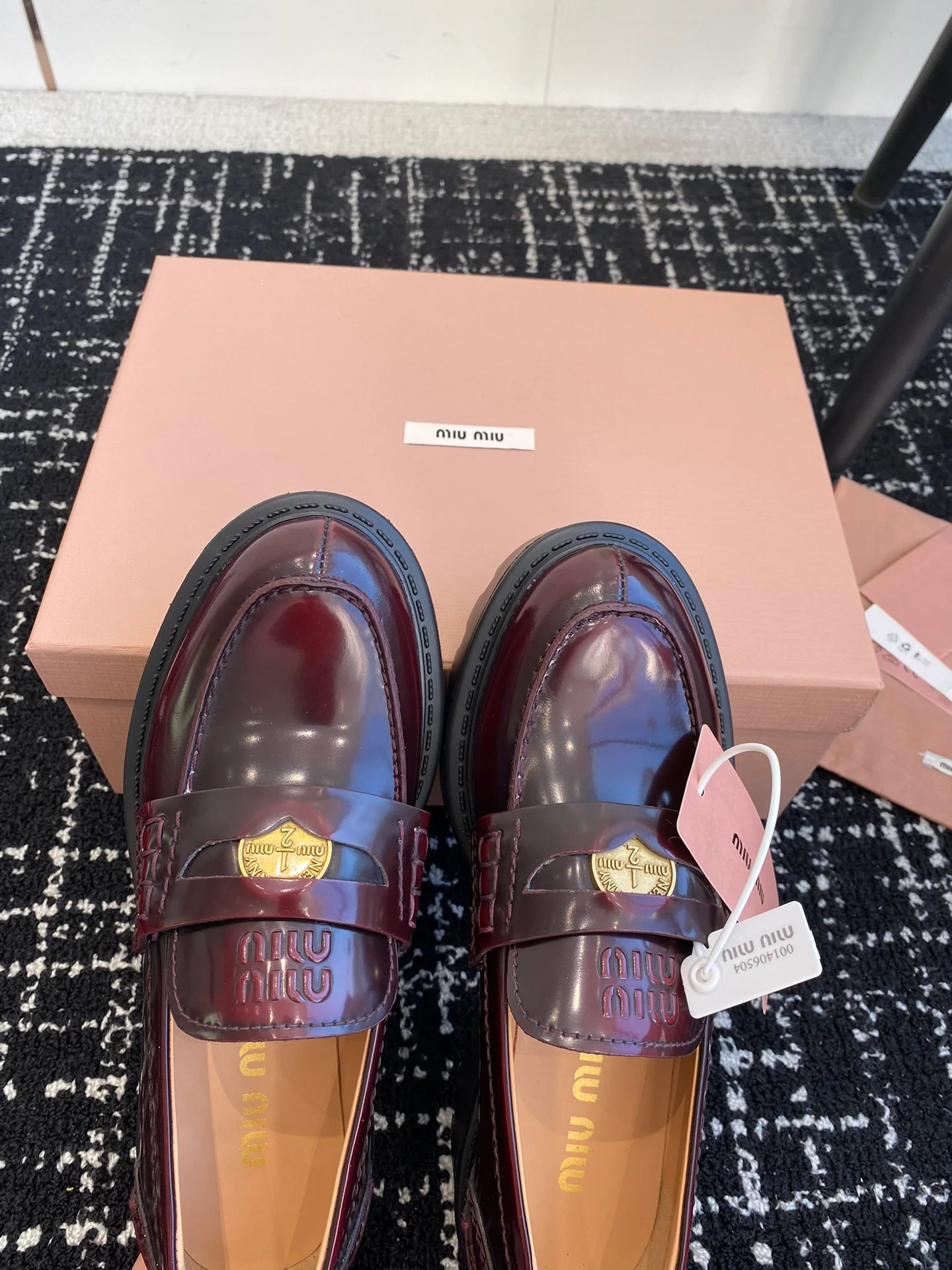 Лоферы Miu Miu 2024 - бордовые