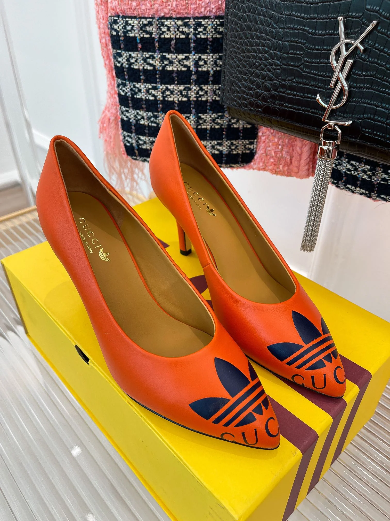 Новые поступления коллекции Gucci начала осени 2022 года - Туфли на высоком каблуке - Коллаборация