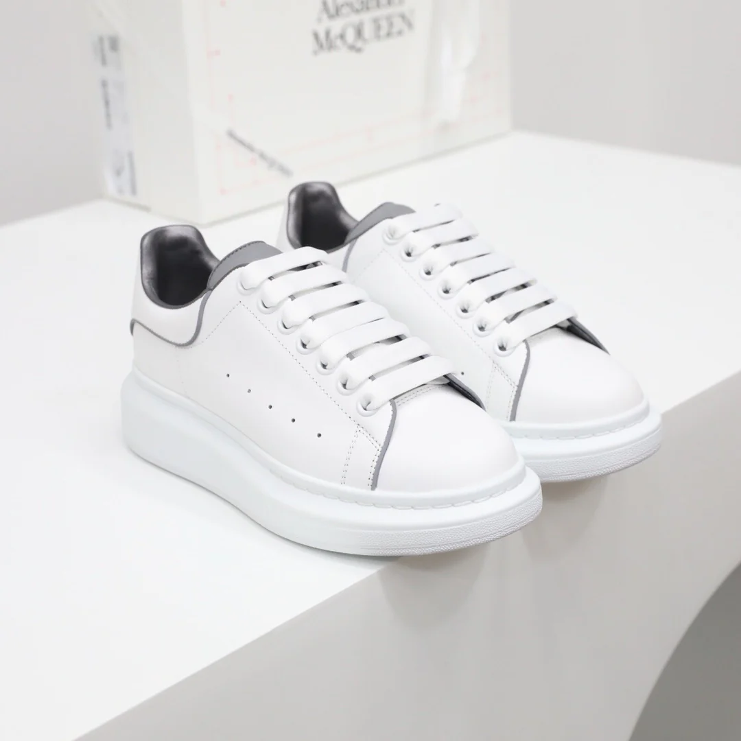 Классические белые кроссовки McQueen - серые - 1