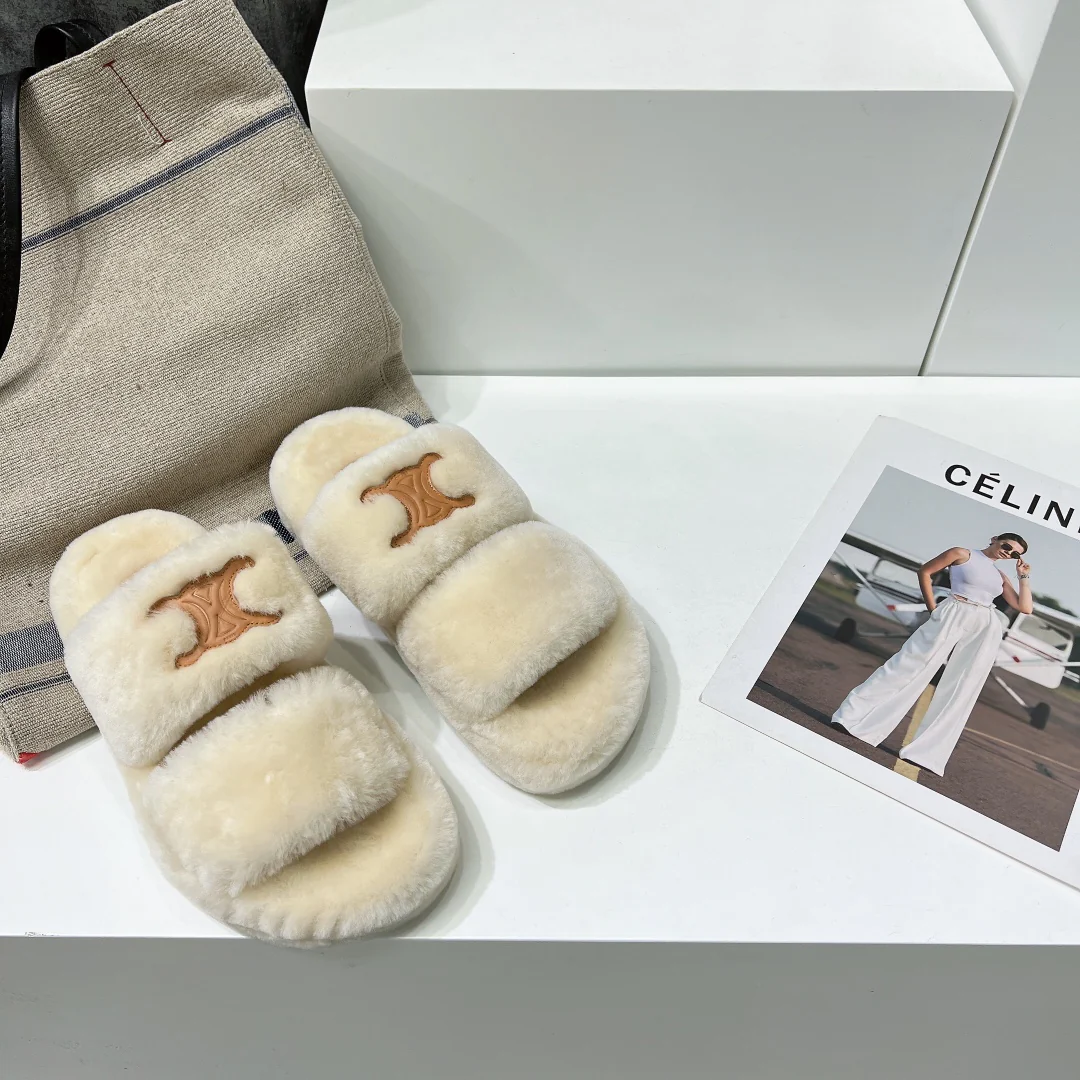 Новые меховые тапочки Celine 2022 года - Размеры 35-40-41 (изготовлены на заказ) - 1 шт.