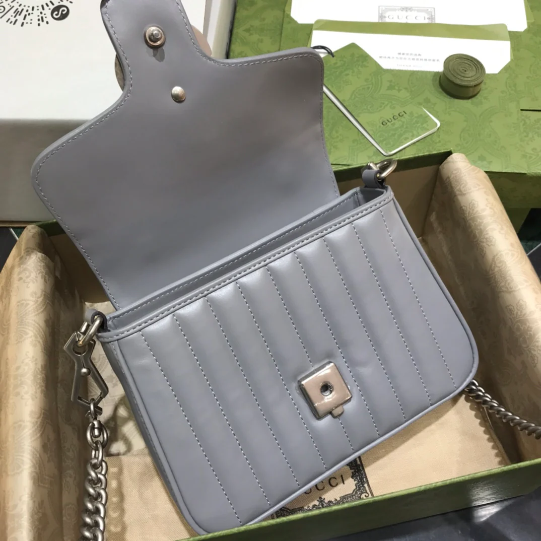 Сумка Gucci Marmont из геометрической коллекции