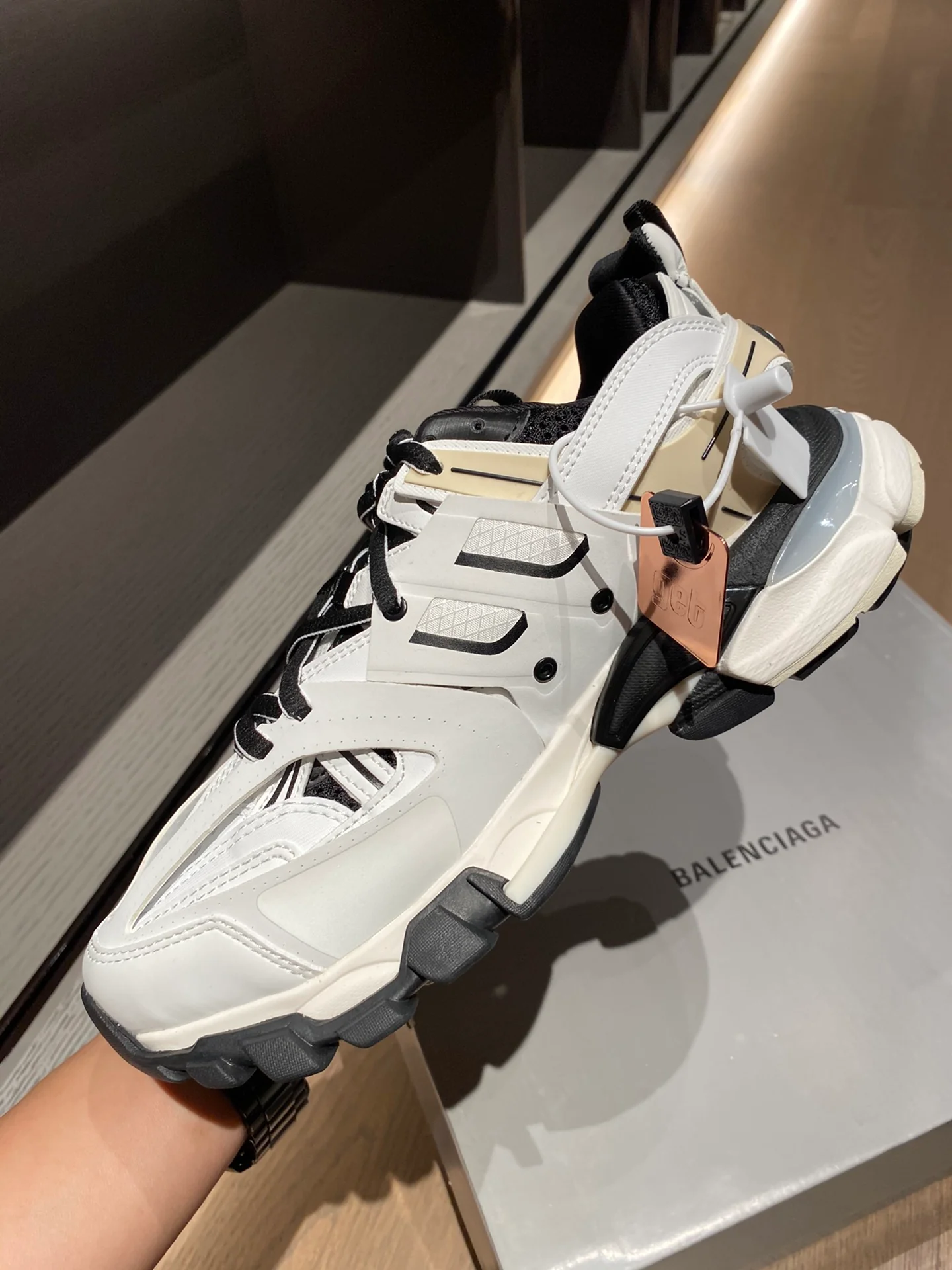 Balenciaga - Dad Shoes - 7