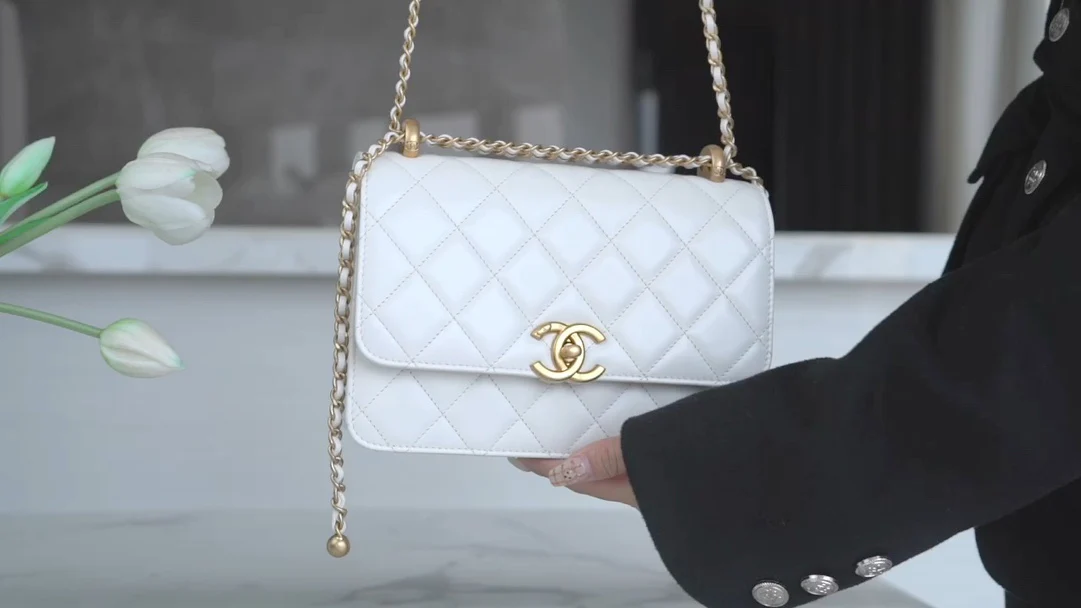 Chanel 24c Double Gold Ball CF Mini 19 White 1