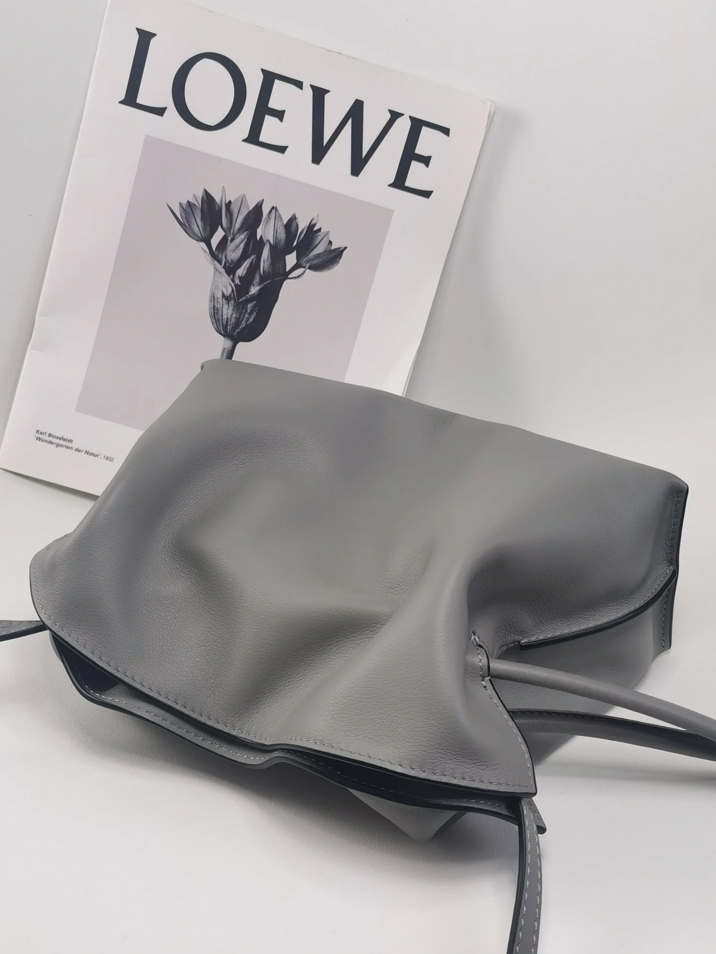 Клатч Loewe Flamenco - телячья кожа наппа - мини - серый
