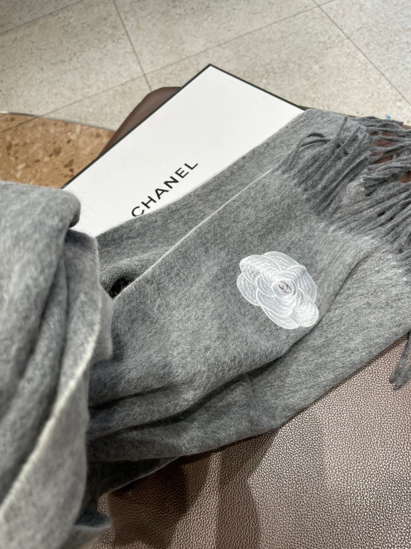 Chanel - Двойной кашемир - 210 см - 36 см - Серый