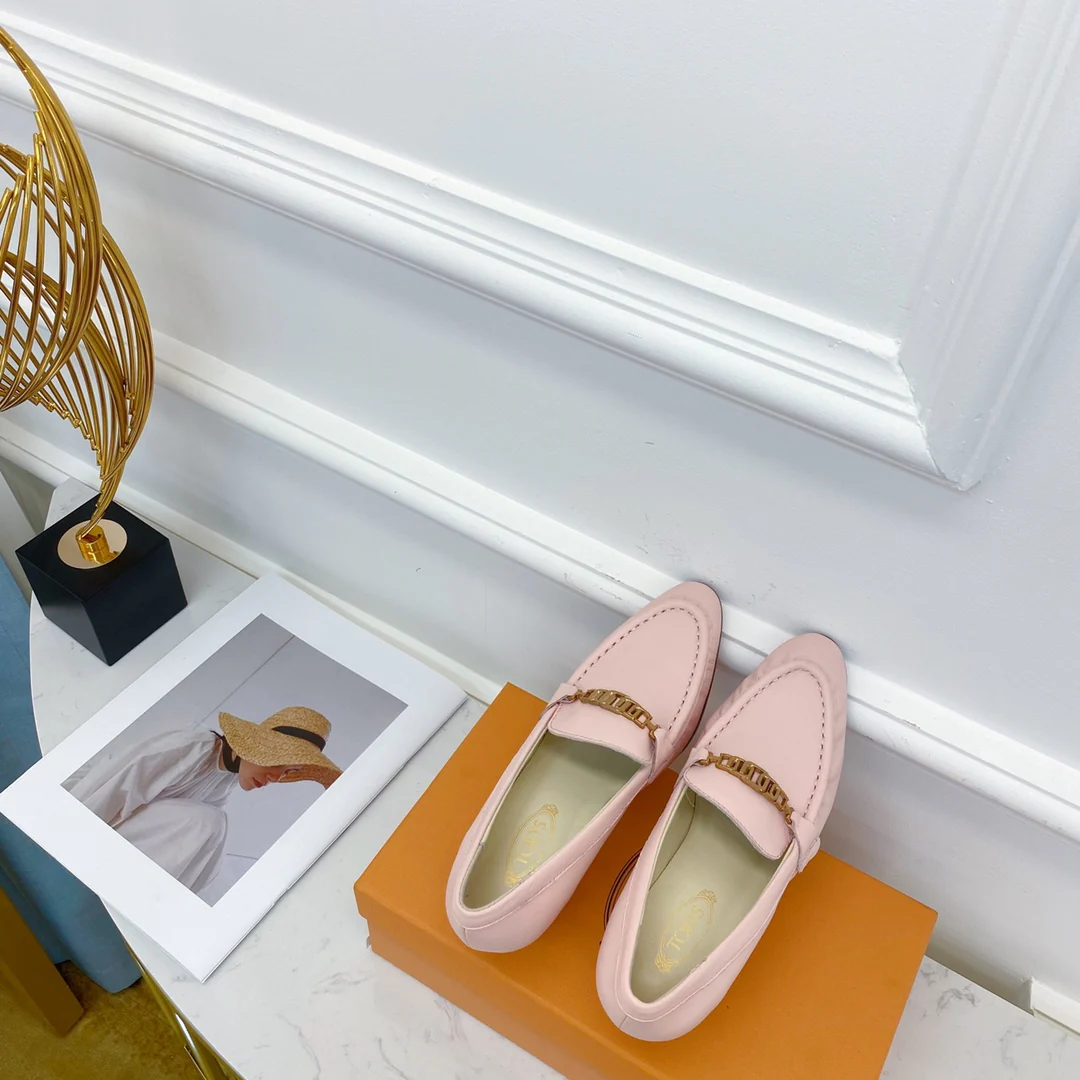 Tods - Лоферы с острым носком и низким каблуком