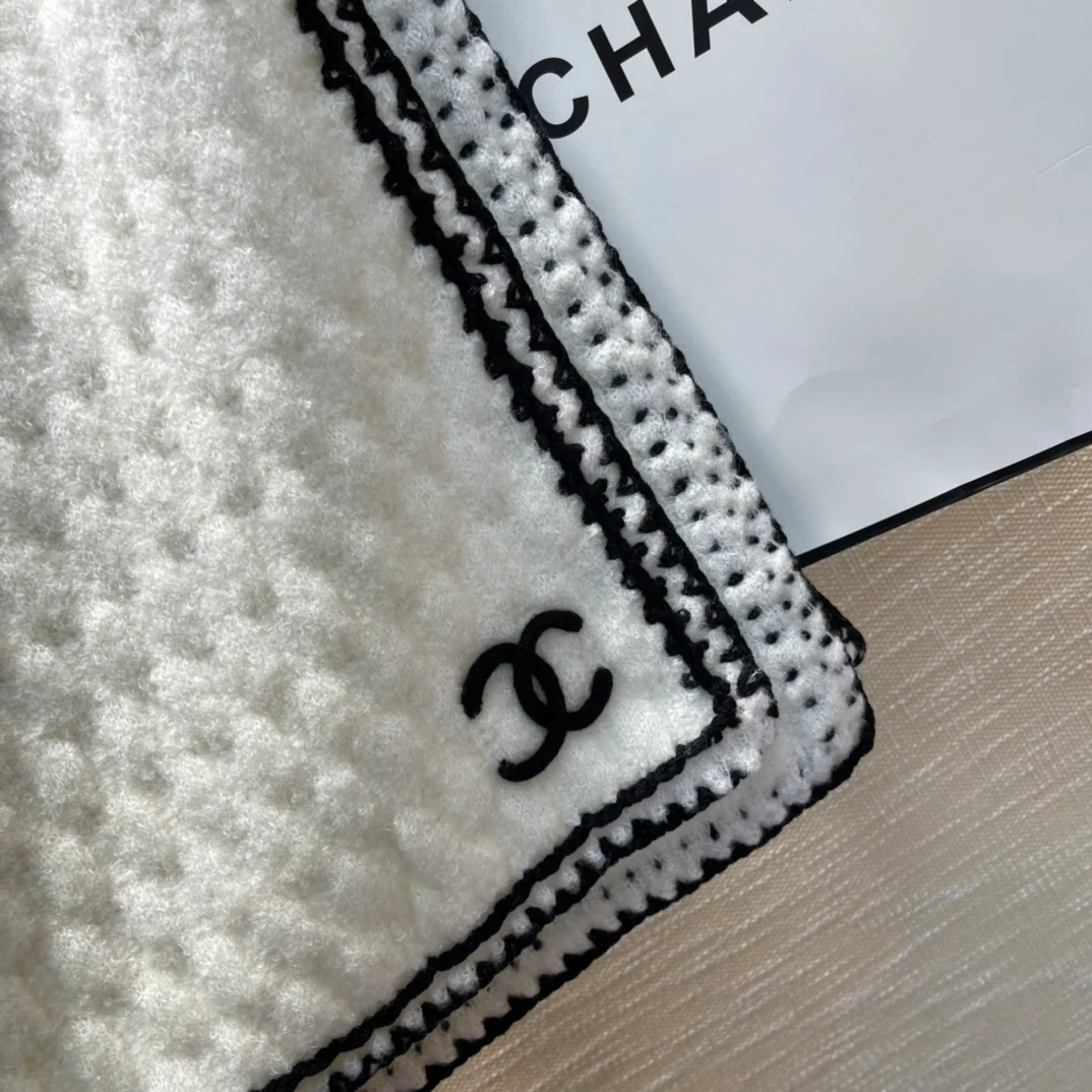 Шарф Chanel ручной работы - 59 - Шерсть - 26 - Кашемир - 15 - Шелк - Белый