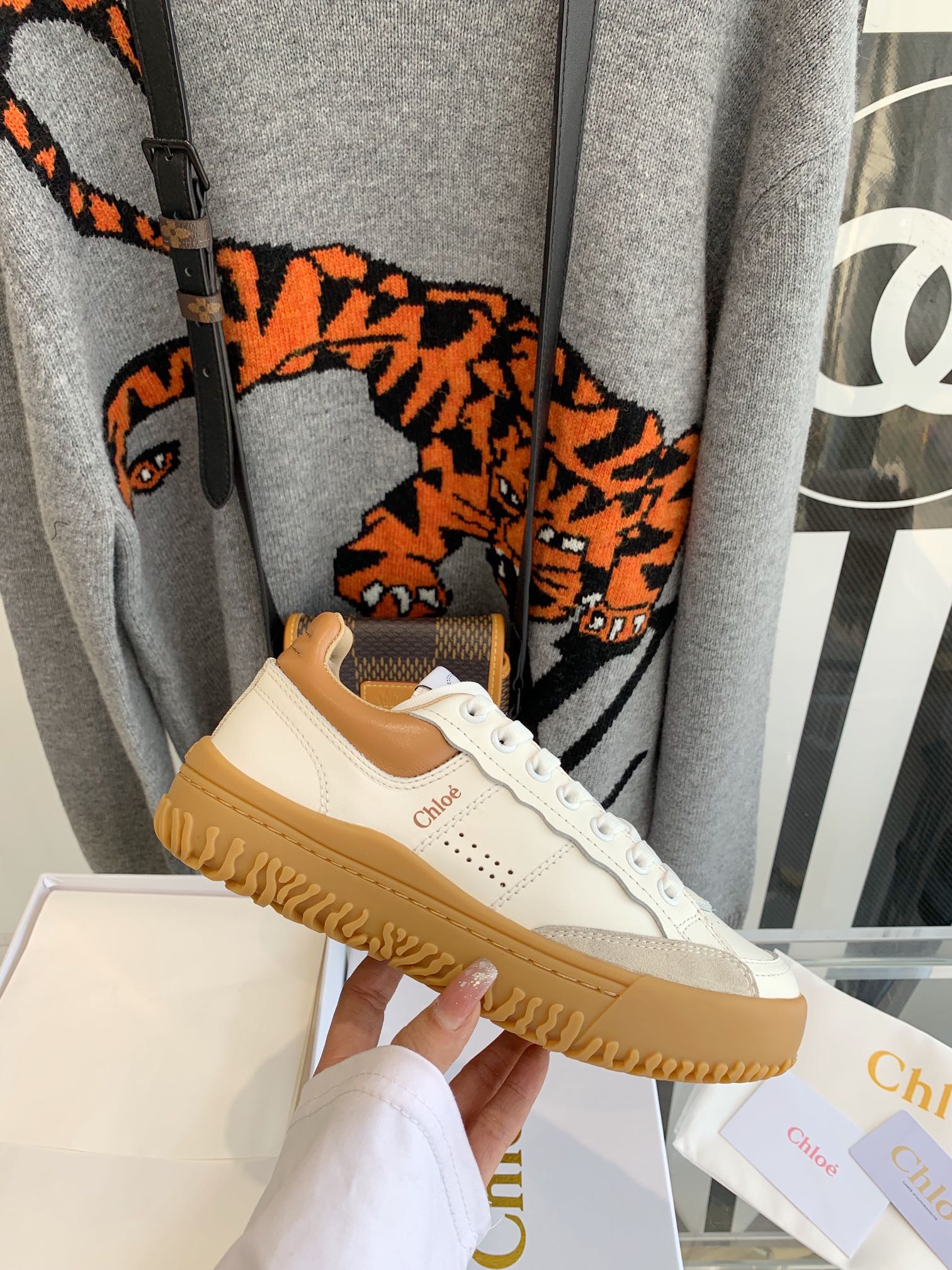 Chloe - Белые кроссовки - Кроссовки на платформе - Повседневная обувь