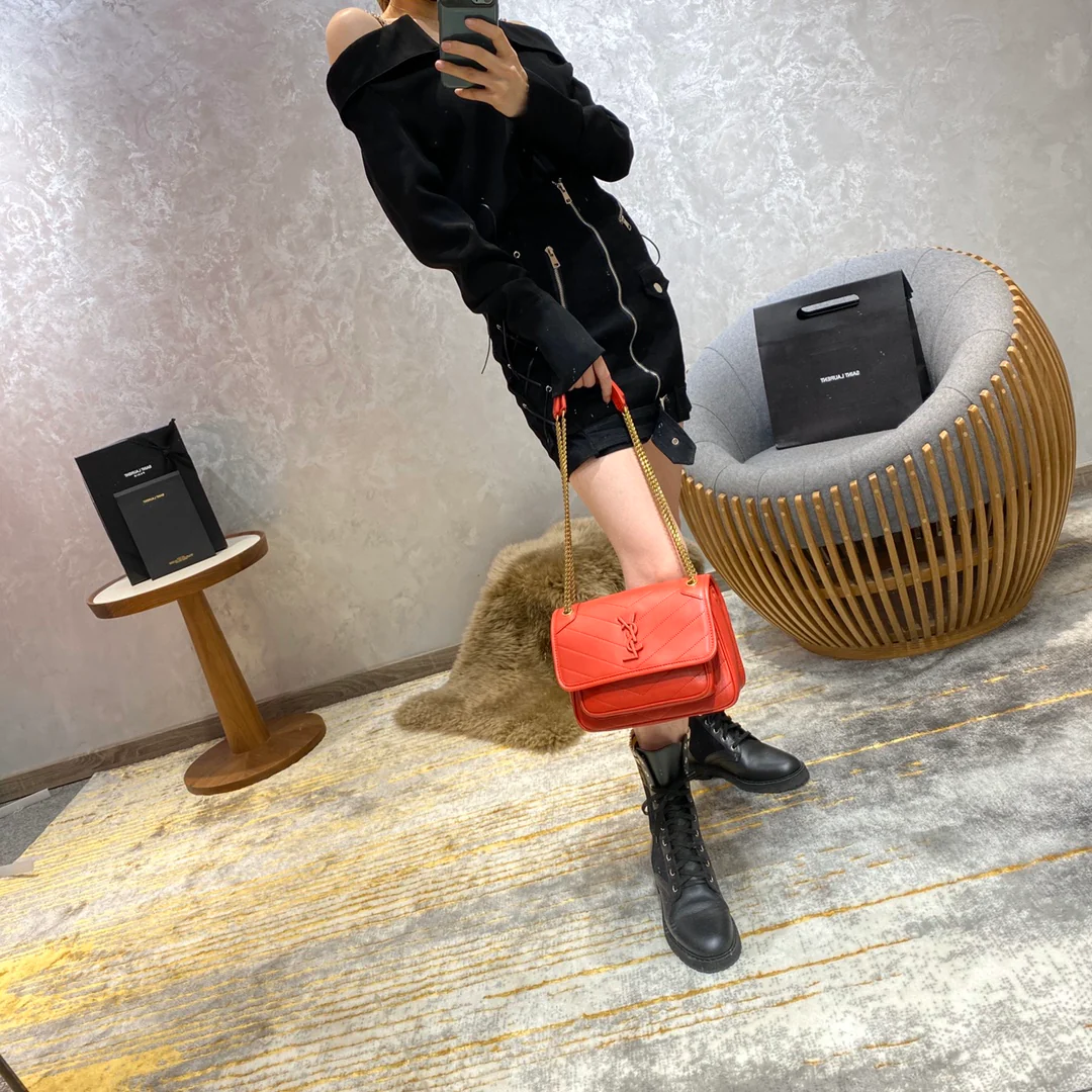 YSL-niki-Red Outfit Sharing