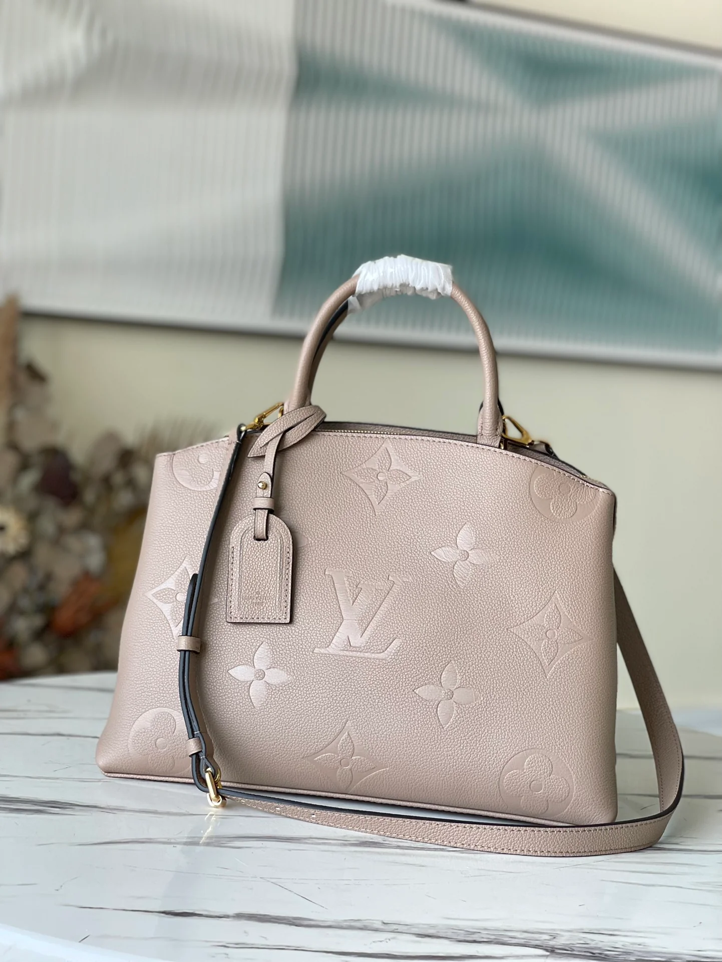 m45842-LV-grand-palais-handbag-grey embossed