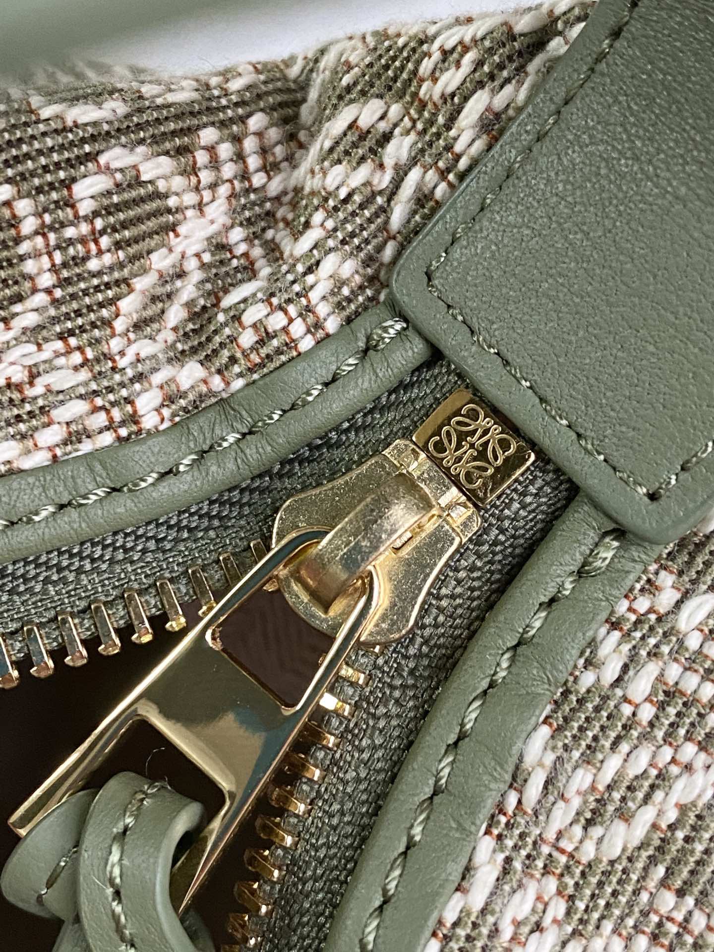 Сумка Loewe Cubi - жаккардовая телячья кожа - маленькая - зеленая