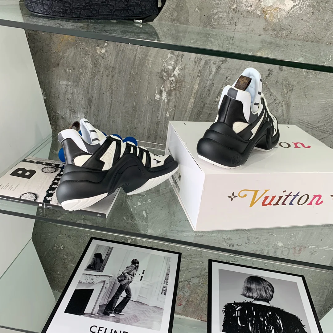 Обувь LV - Массивные кроссовки LV - 16