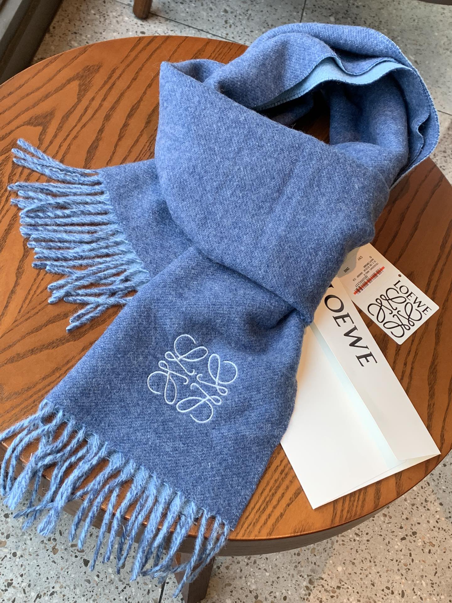 Шарф Lolwei с кисточками, однотонный, 90 г, австралийская шерсть, 10 г, кашемир, синий.